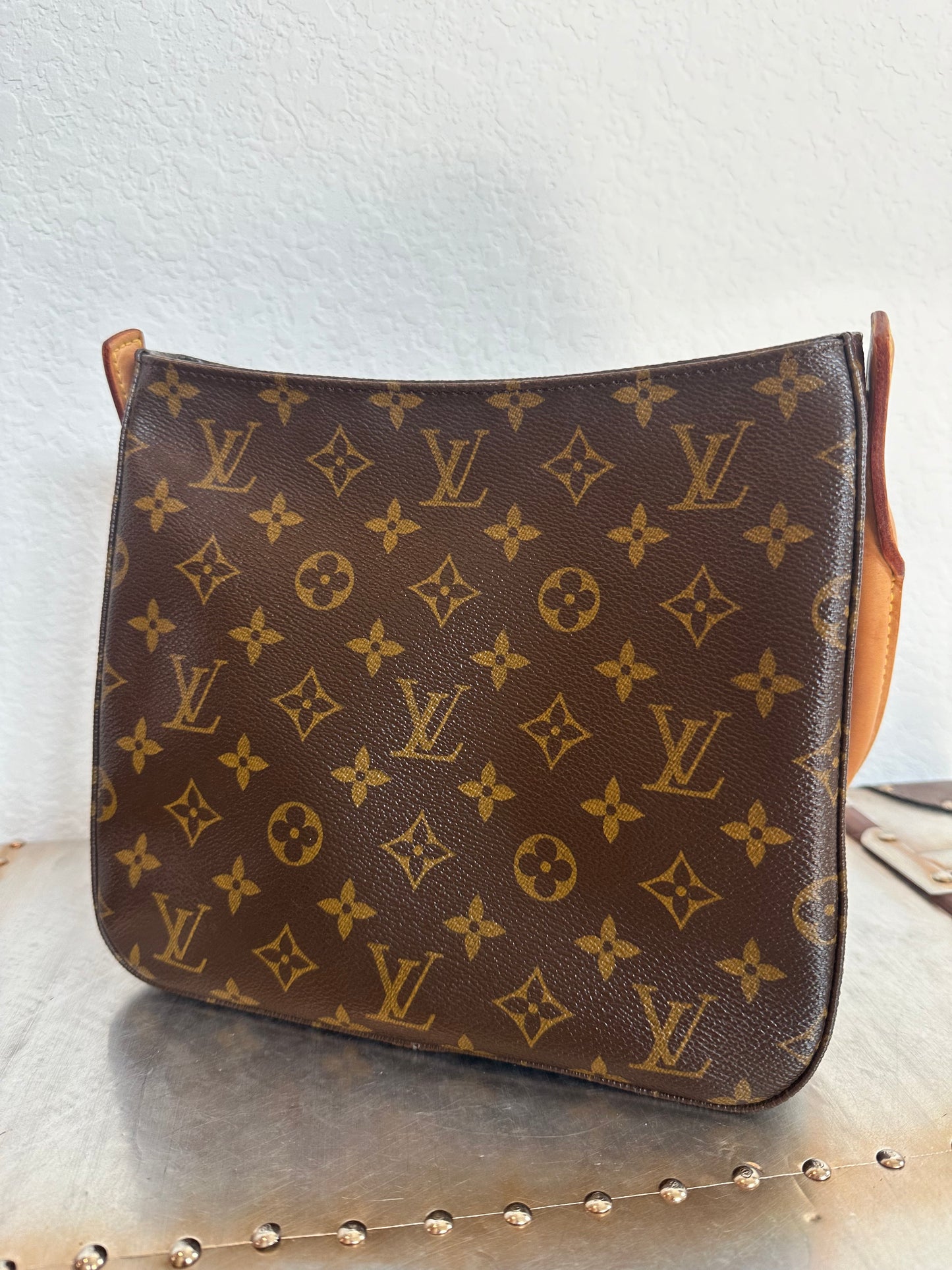 Pre-owned Authentic Louis Vuitton Looping MM Monogram Shoulder Bag