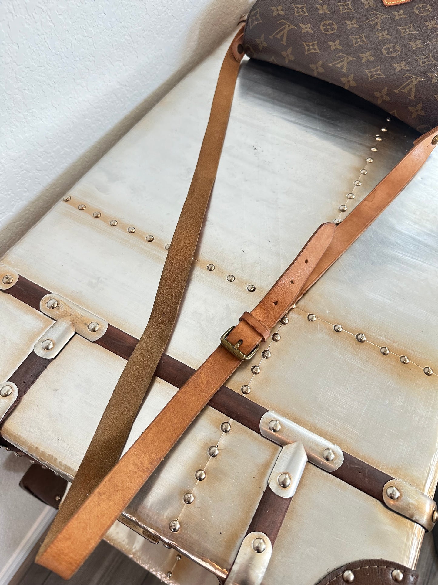 Pre-owned Louis Vuitton Cartouchiere GM Monogram Shoulder / Crossbody Bag