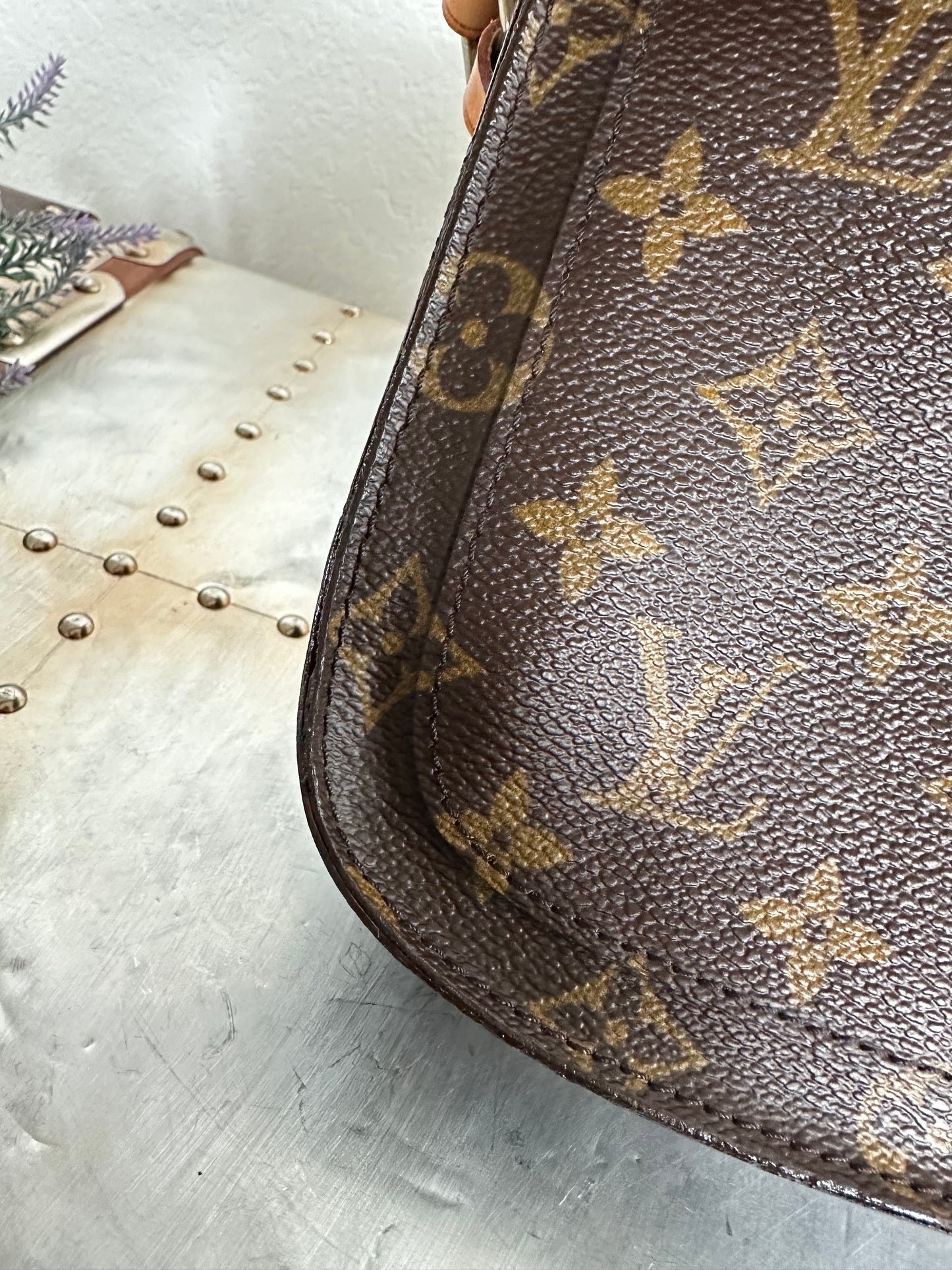 Pre-owned Authentic Louis Vuitton Saint Cloud PM Monogram Shoulder / Crossbody Bag