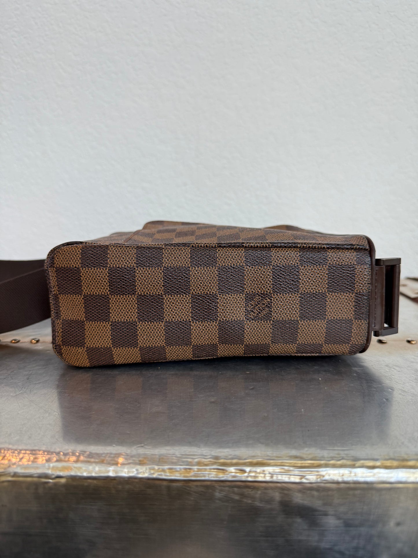 Pre-owned Authentic Louis Vuitton Olav PM Damier Ebene Crossbody Bag