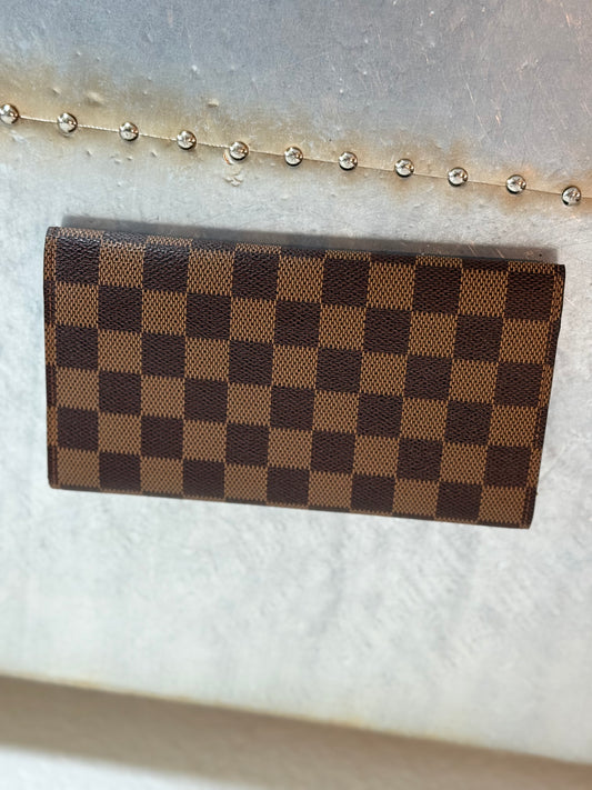 Pre-owned Authentic Louis Vuitton Portefeuille International Damier Wallet
