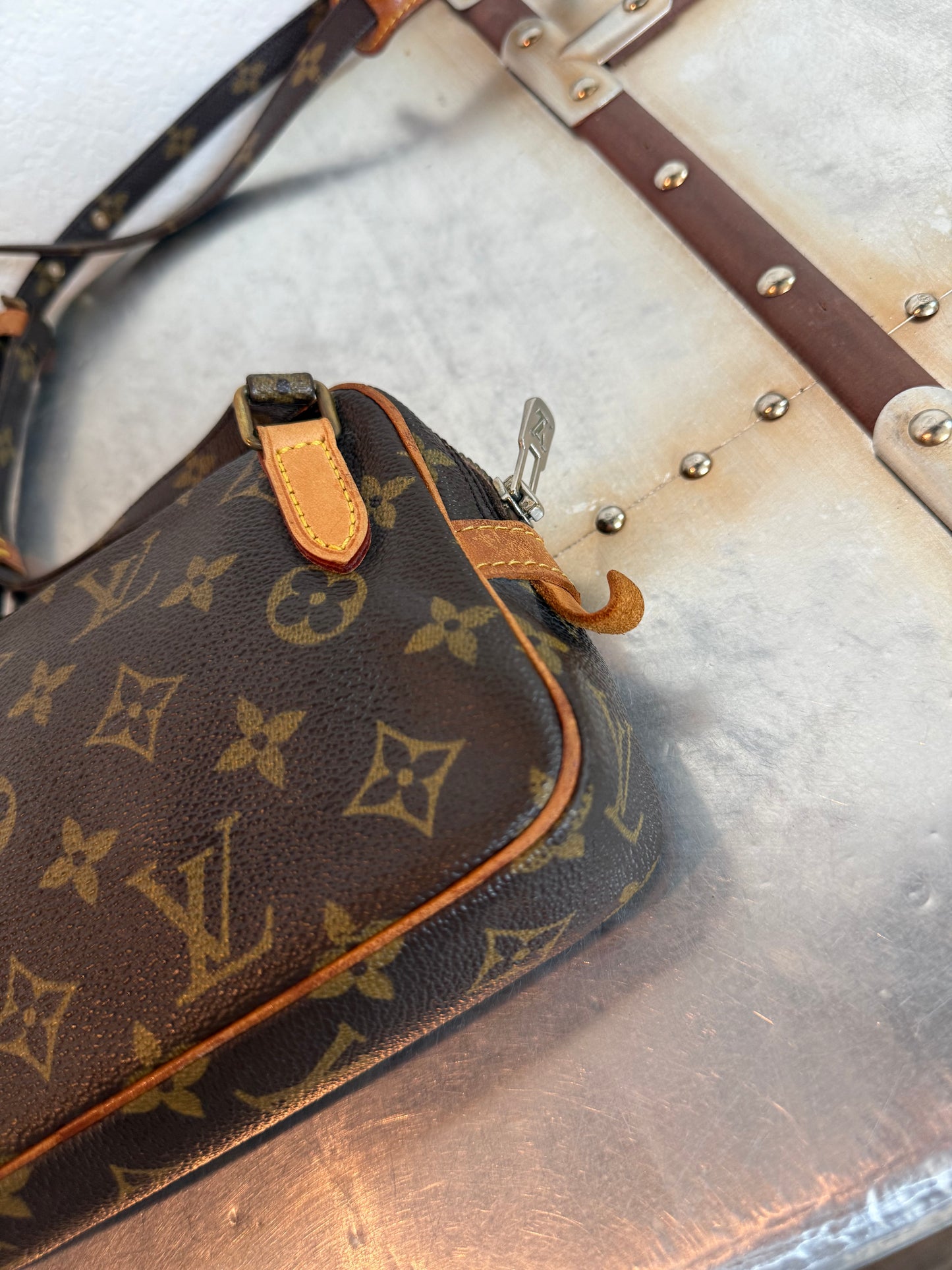 Pre-owned Authentic Louis Vuitton Marly Bandouliere Monogram Crossbody Bag