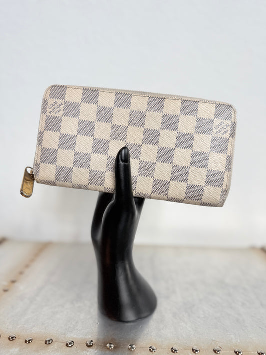 Pre-owned Authentic Louis Vuitton Damier Azur Zippy Long Wallet