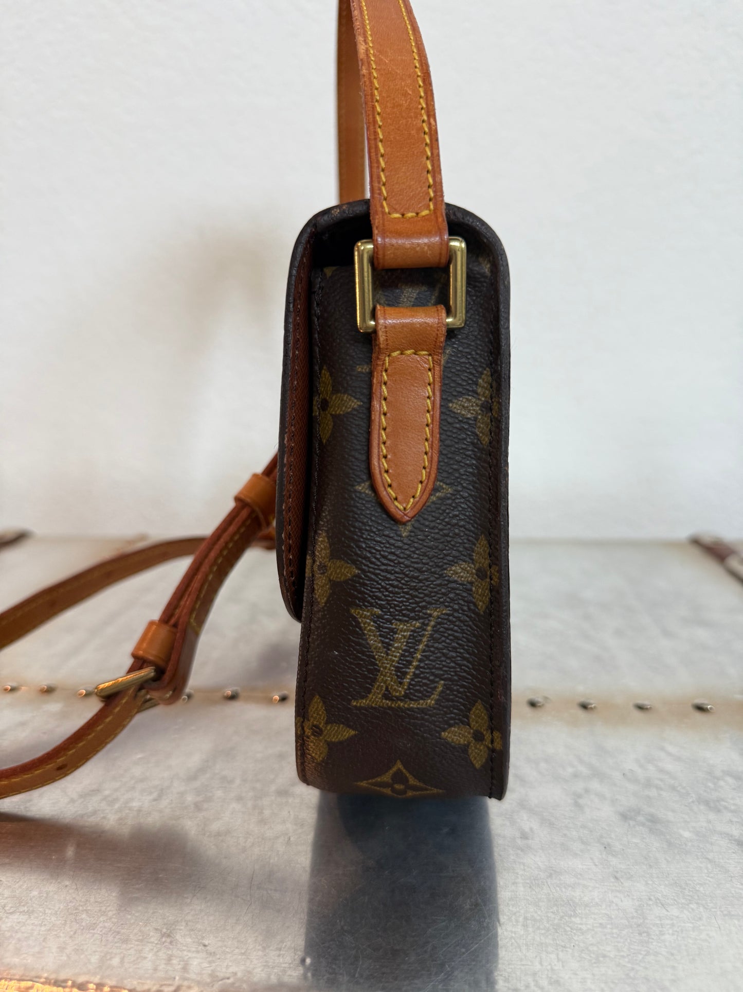 Pre-owned Authentic Louis Vuitton Saint Cloud PM Monogram Shoulder / Crossbody Bag