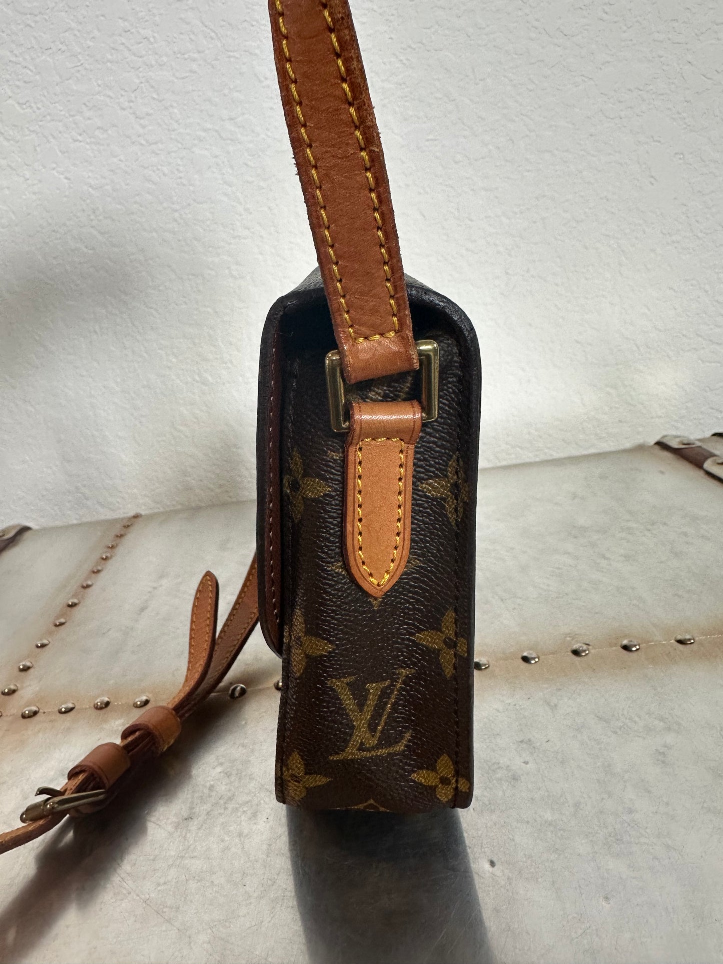 Pre-owned Authentic Louis Vuitton Saint Cloud PM Monogram Shoulder / Crossbody Bag