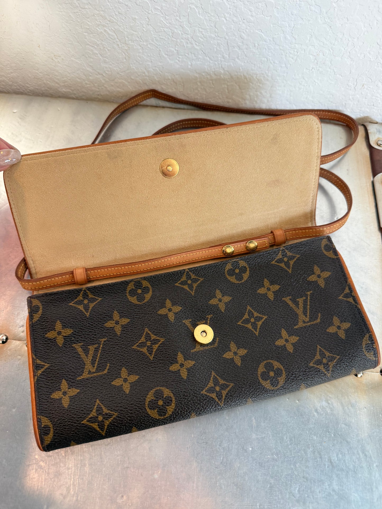 Pre-owned Authentic Louis Vuitton Pochette Twin GM Monogram Shoulder Bag