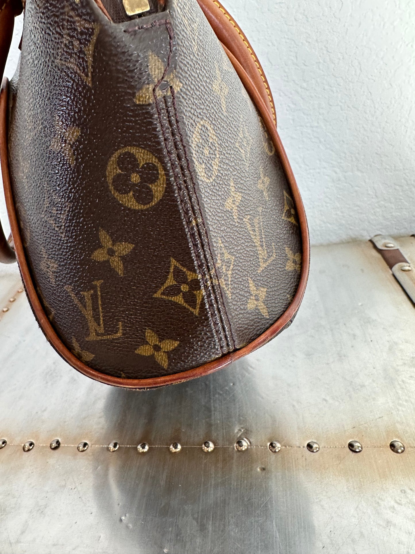 Pre-owned Authentic Louis Vuitton Ellipse PM Monogram Handbag