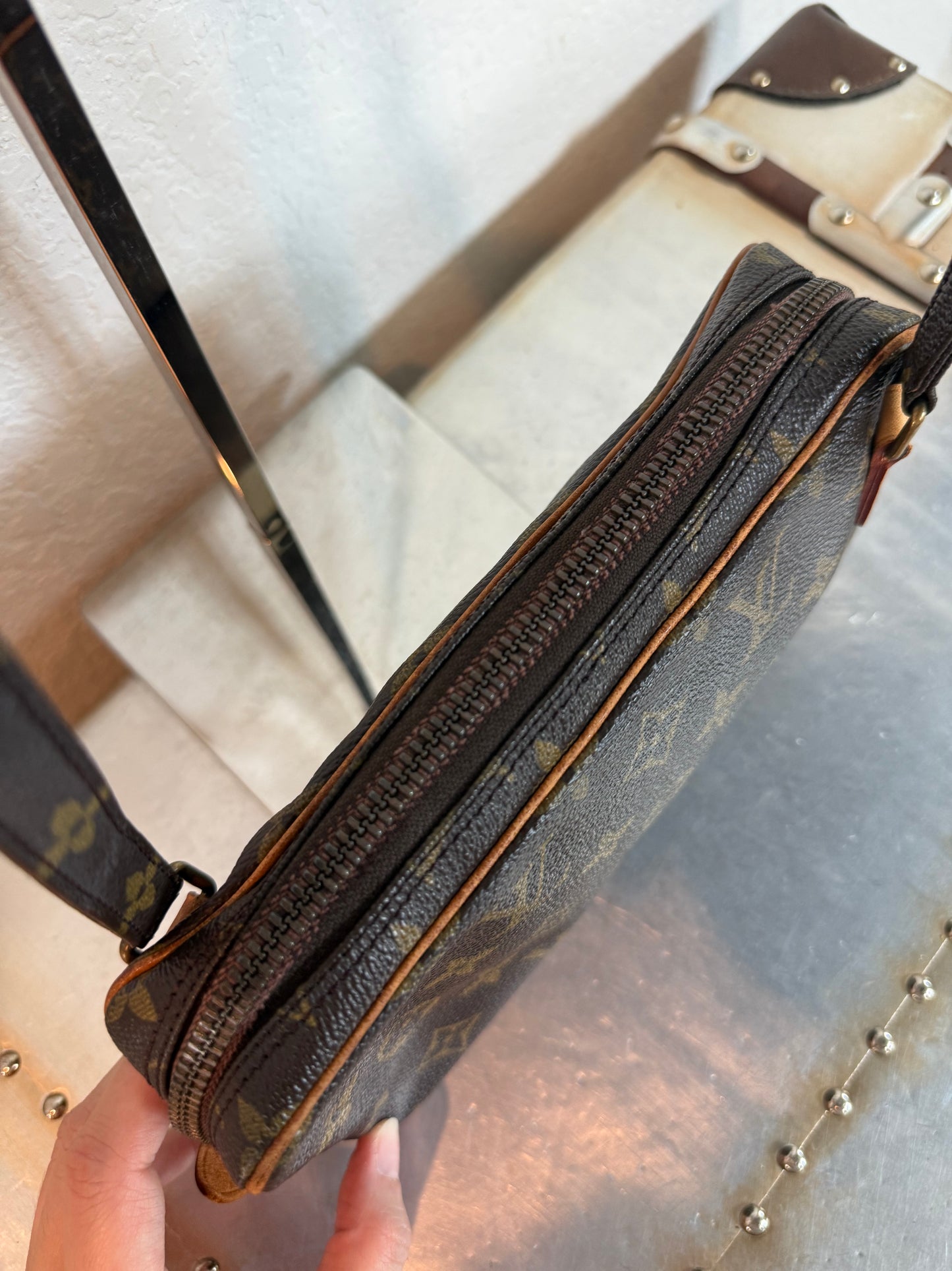 Pre-owned Authentic Louis Vuitton Marly Bandouliere Monogram Crossbody Bag