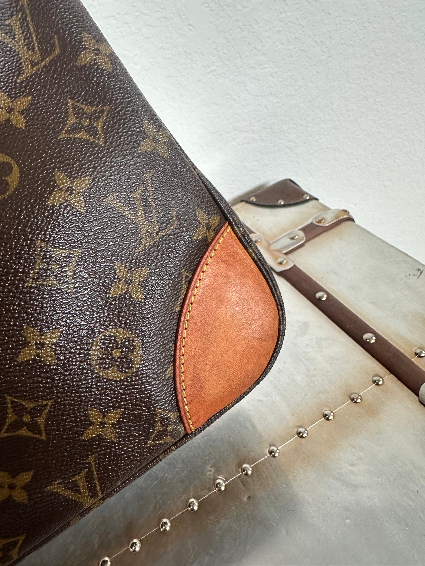 Pre-owned Authentic Louis Vuitton Boulogne 30 Monogram Shoulder Bag