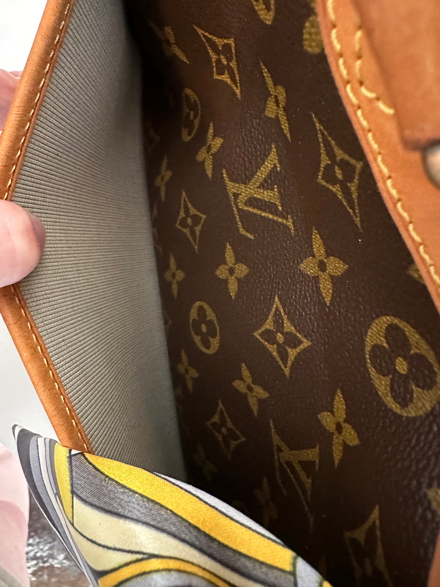Pre-owned Louis Vuitton Trouville Monogram Handbag