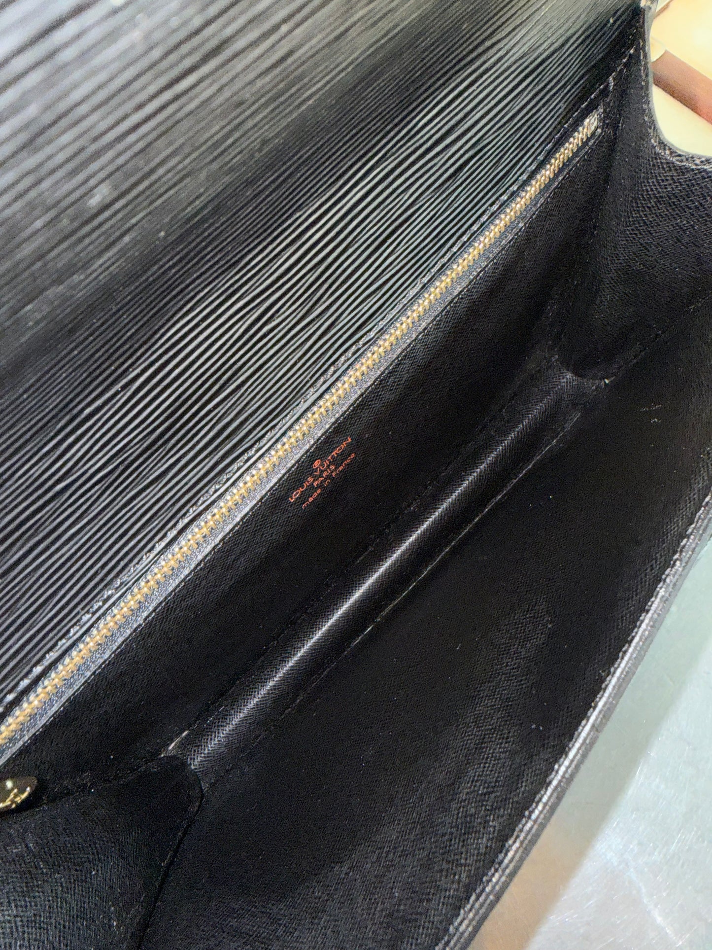 Pre-owned Authentic Louis Vuitton Sellier Dragonne Epi Black Clutch Bag