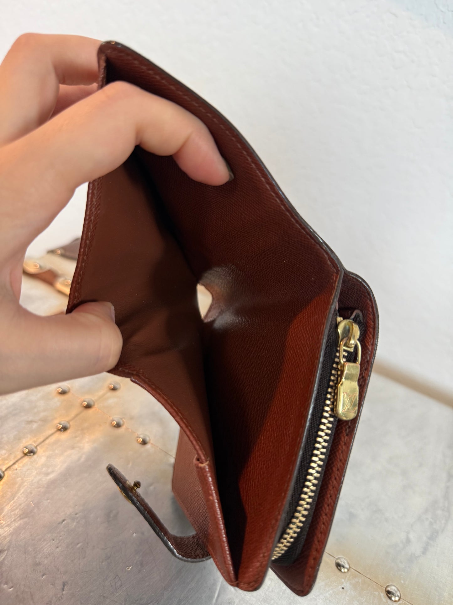 Pre-owned Authentic Louis Vuitton Monogram Compact Zip Wallet