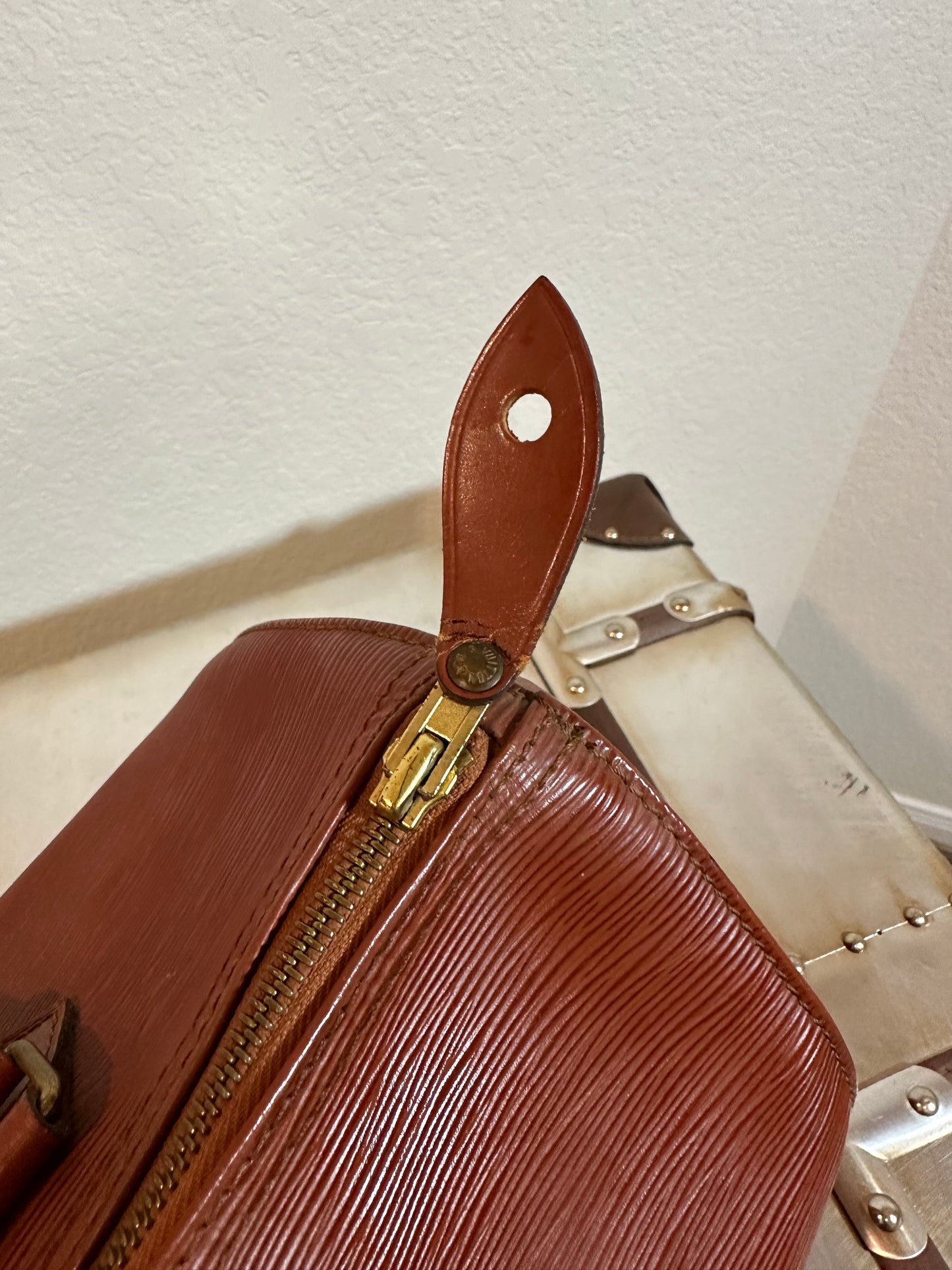 Pre-owned Authentic Louis Vuitton Speedy 30 Epi Handbag