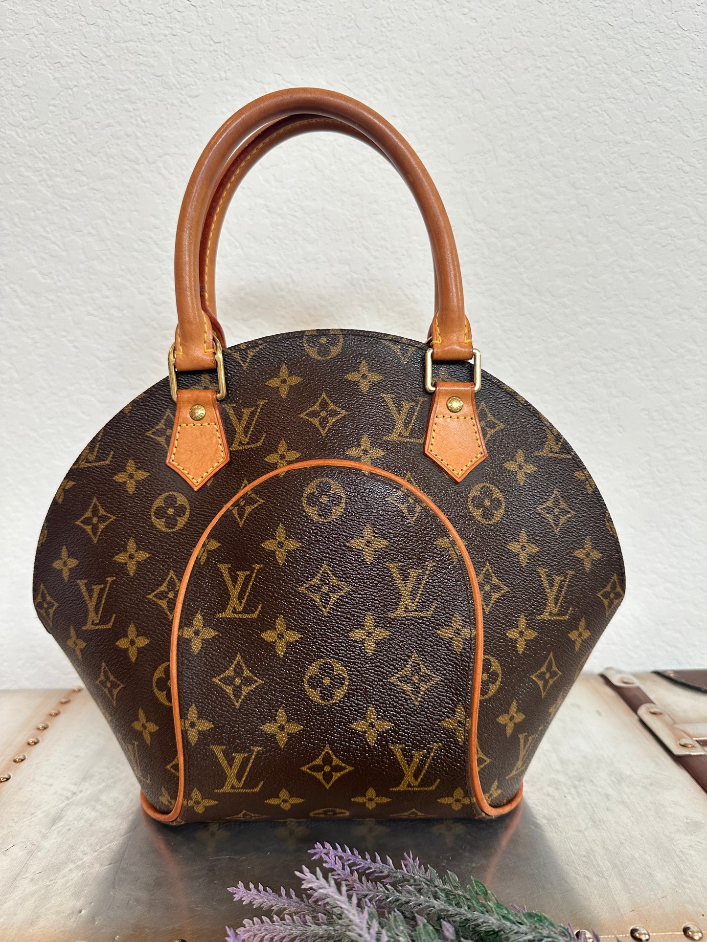 Pre-owned Authentic Louis Vuitton Ellipse PM Monogram Handbag