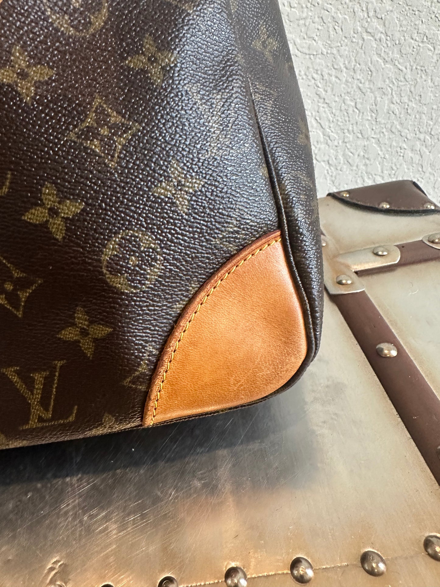 Pre-owned Authentic Louis Vuitton Boulogne 35 Monogram Shoulder Bag