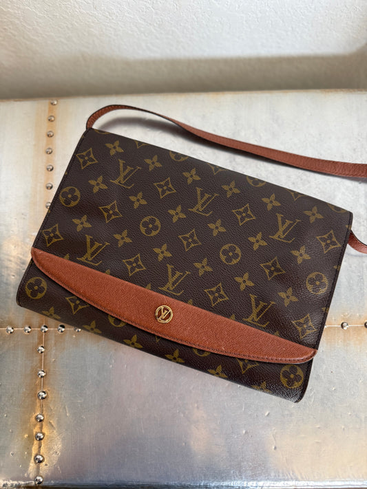 Pre-owned Authentic Louis Vuitton Bordeaux 27 2-Way Clutch / Shoulder Bag