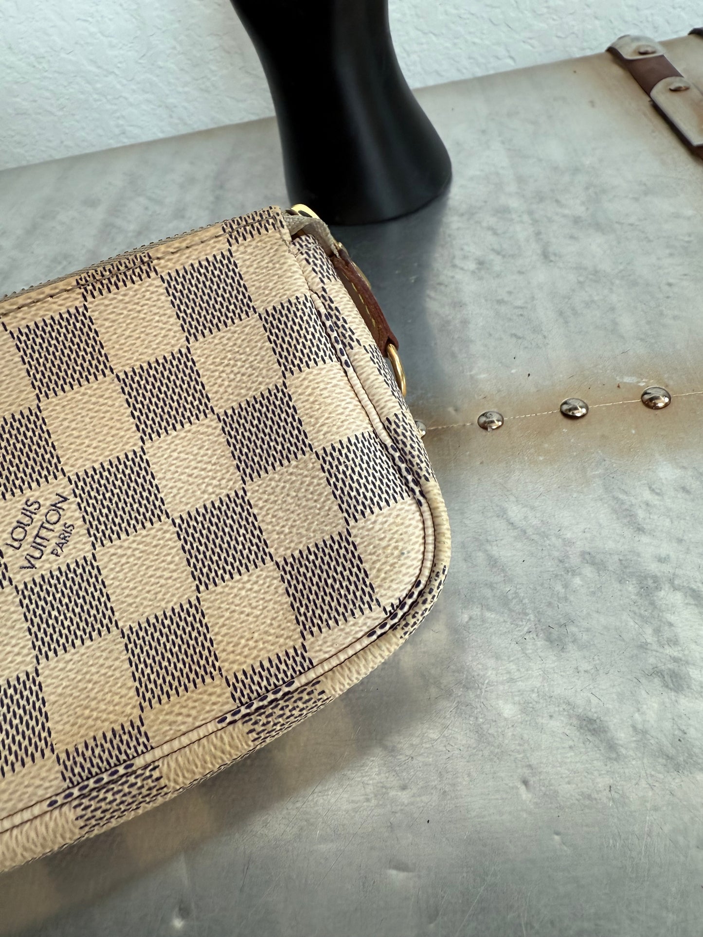 Pre-owned Authentic Louis Vuitton MINI Pochette Accessoires Damier Azur Handbag