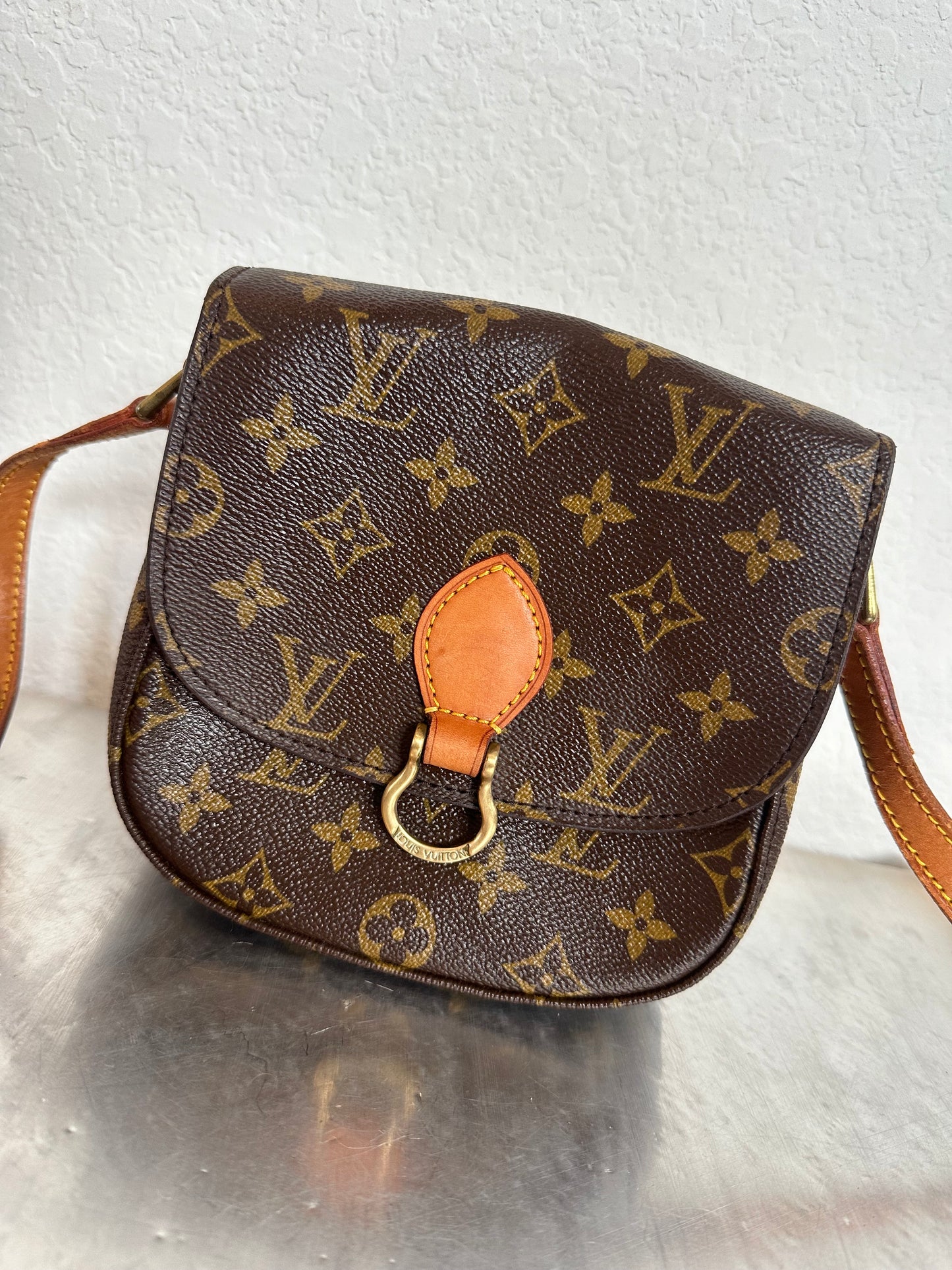 Pre-owned Authentic Louis Vuitton Saint Cloud PM Monogram Shoulder / Crossbody Bag