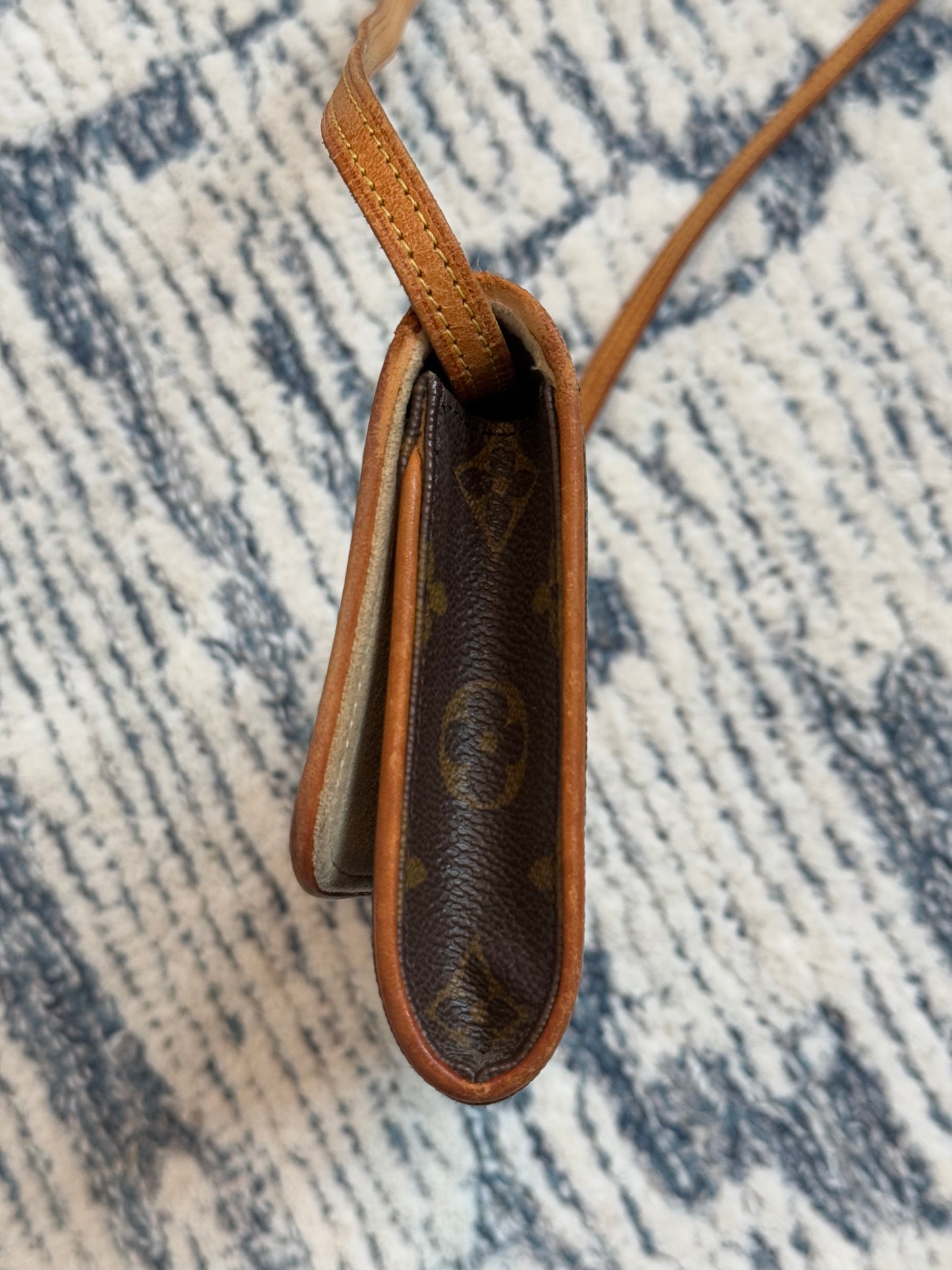 Pre-owned Authentic Louis Vuitton Pochette Twin GM Monogram Shoulder Bag