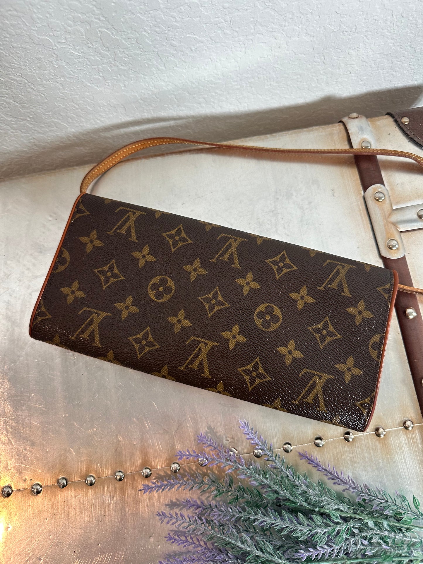 Pre-owned Authentic Louis Vuitton Pochette Twin GM Monogram Shoulder Bag