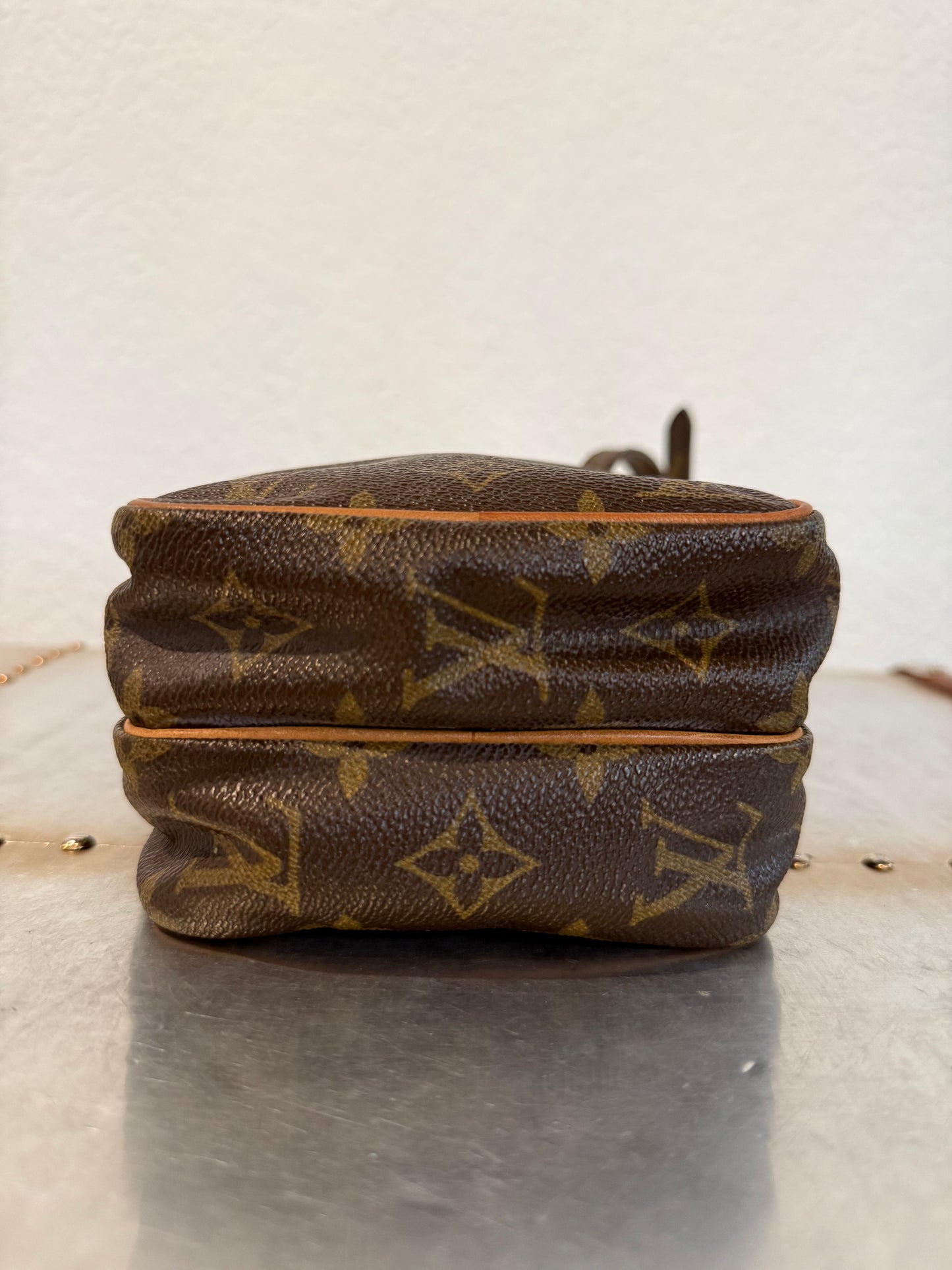 Pre-owned Louis Vuitton Mini Amazon Monogram Crossbody Bag