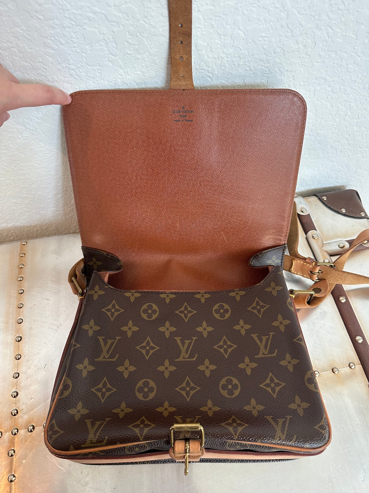 Pre-owned Louis Vuitton Cartouchiere GM Monogram Shoulder / Crossbody Bag
