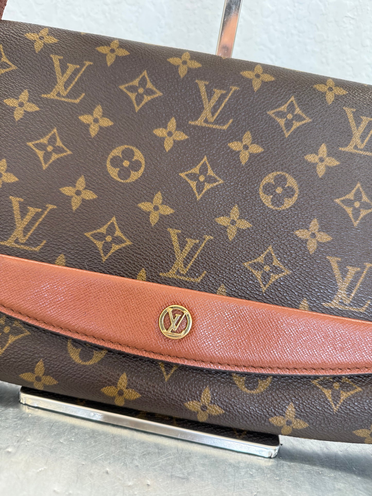 Pre-owned Authentic Louis Vuitton Bordeaux 27 2-Way Clutch / Shoulder Bag