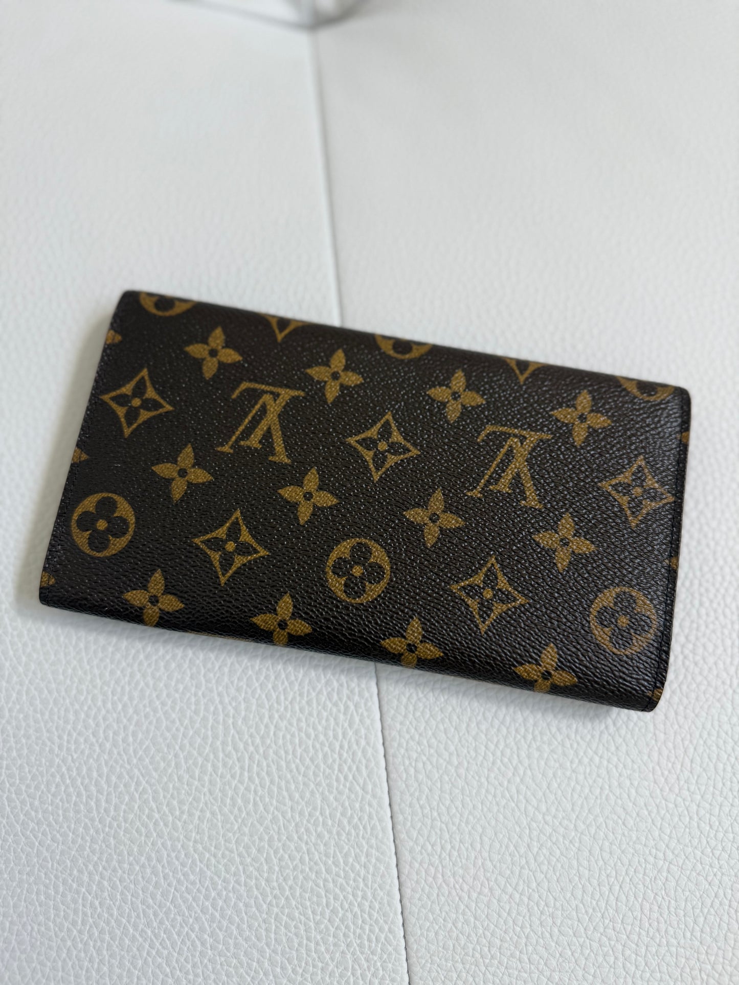 Pre-owned Authentic Louis Vuitton Portefeuille International Monogram Wallet