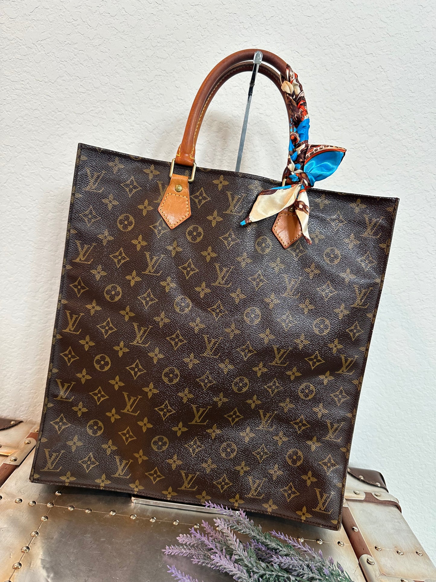 Pre-owned Authentic Louis Vuitton Sac Plat GM Monogram Handbag