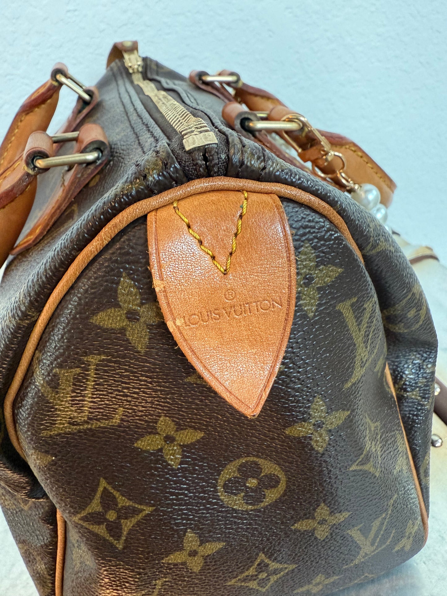Pre-owned Authentic Louis Vuitton Speedy 25 Monogram Handbag