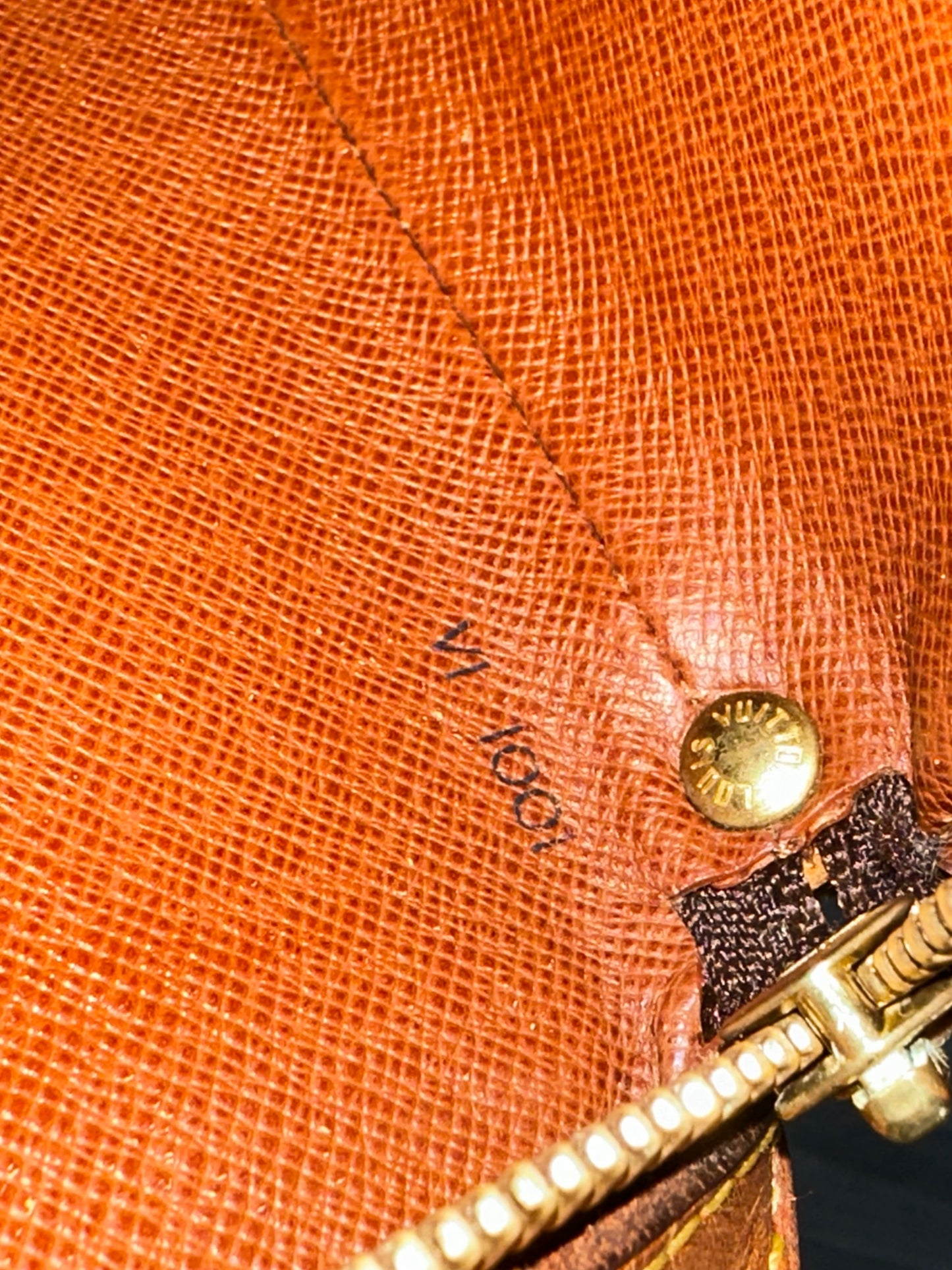 Pre-owned Authentic Louis Vuitton Drouot Monogram Crossbody Bag