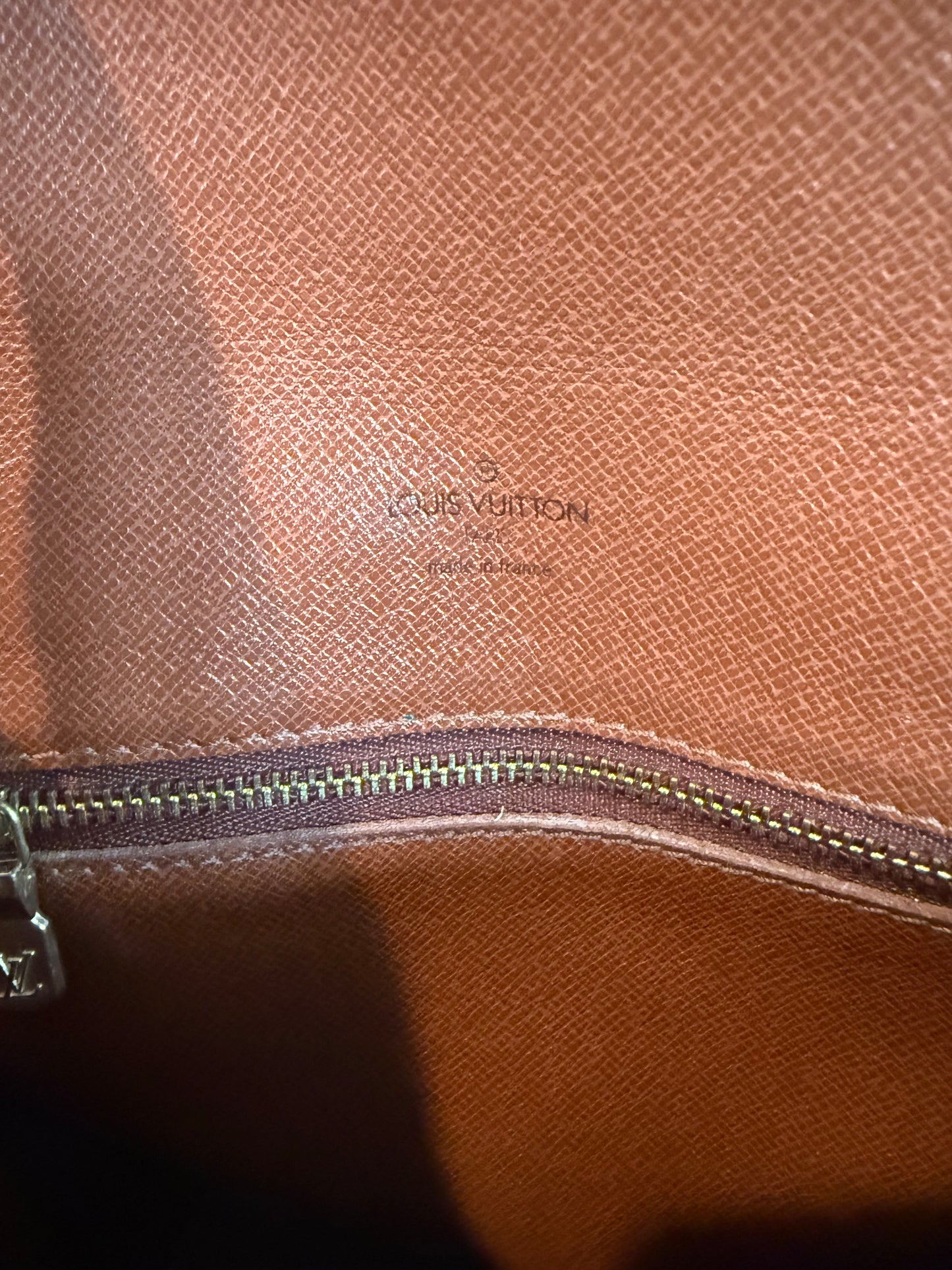 Pre-owned Authentic Louis Vuitton Chantilly PM Monogram Crossbody Bag