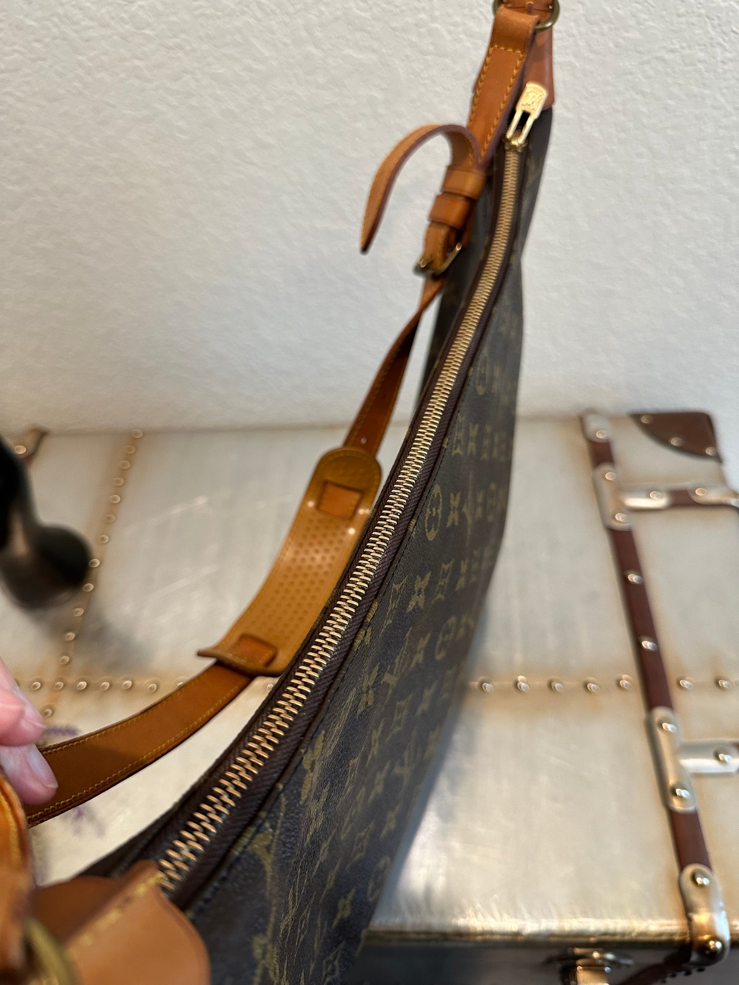 Pre-owned Authentic Louis Vuitton Boulogne 35 Monogram Shoulder Bag