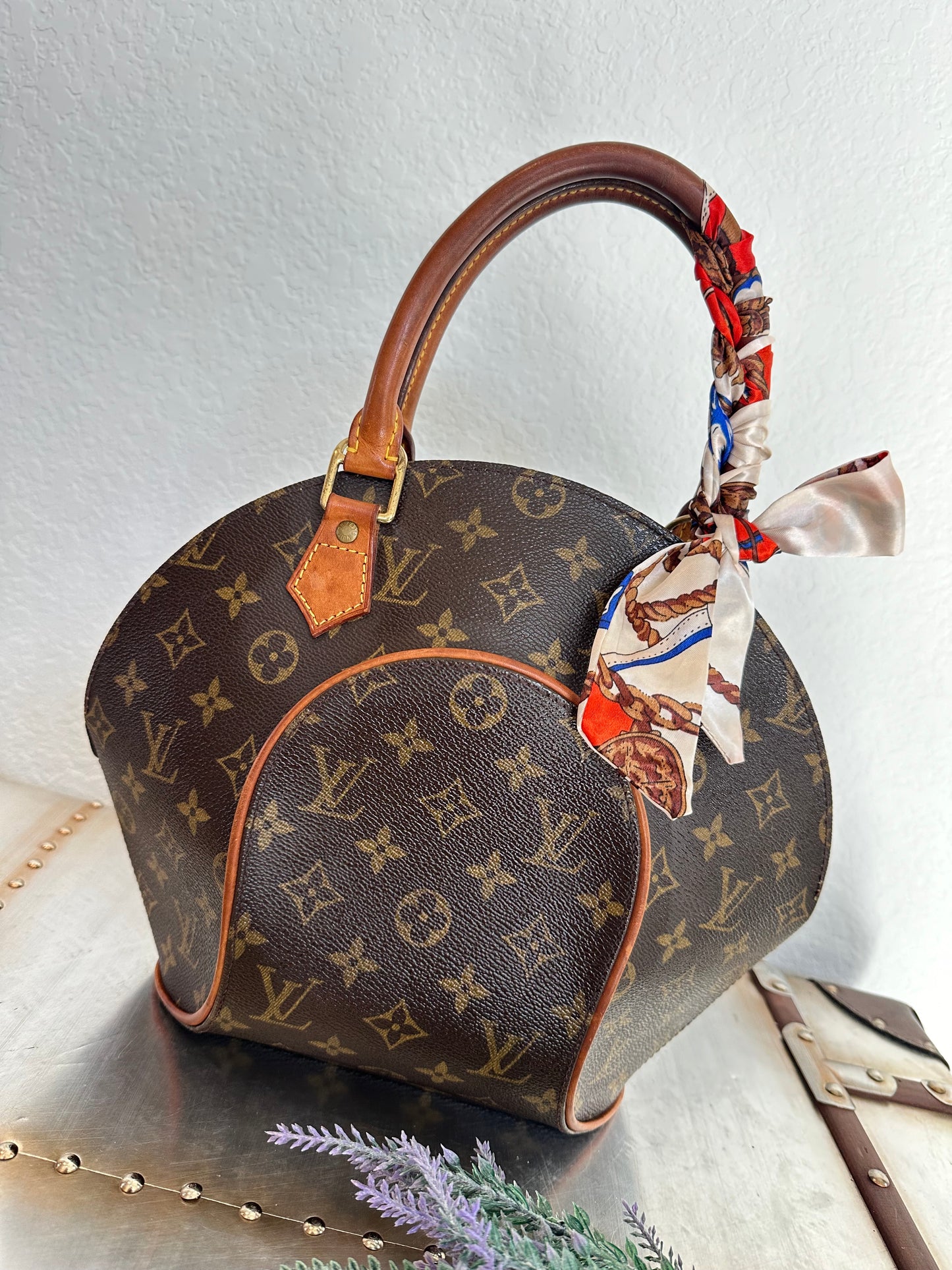 Pre-owned Authentic Louis Vuitton Ellipse PM Monogram Handbag