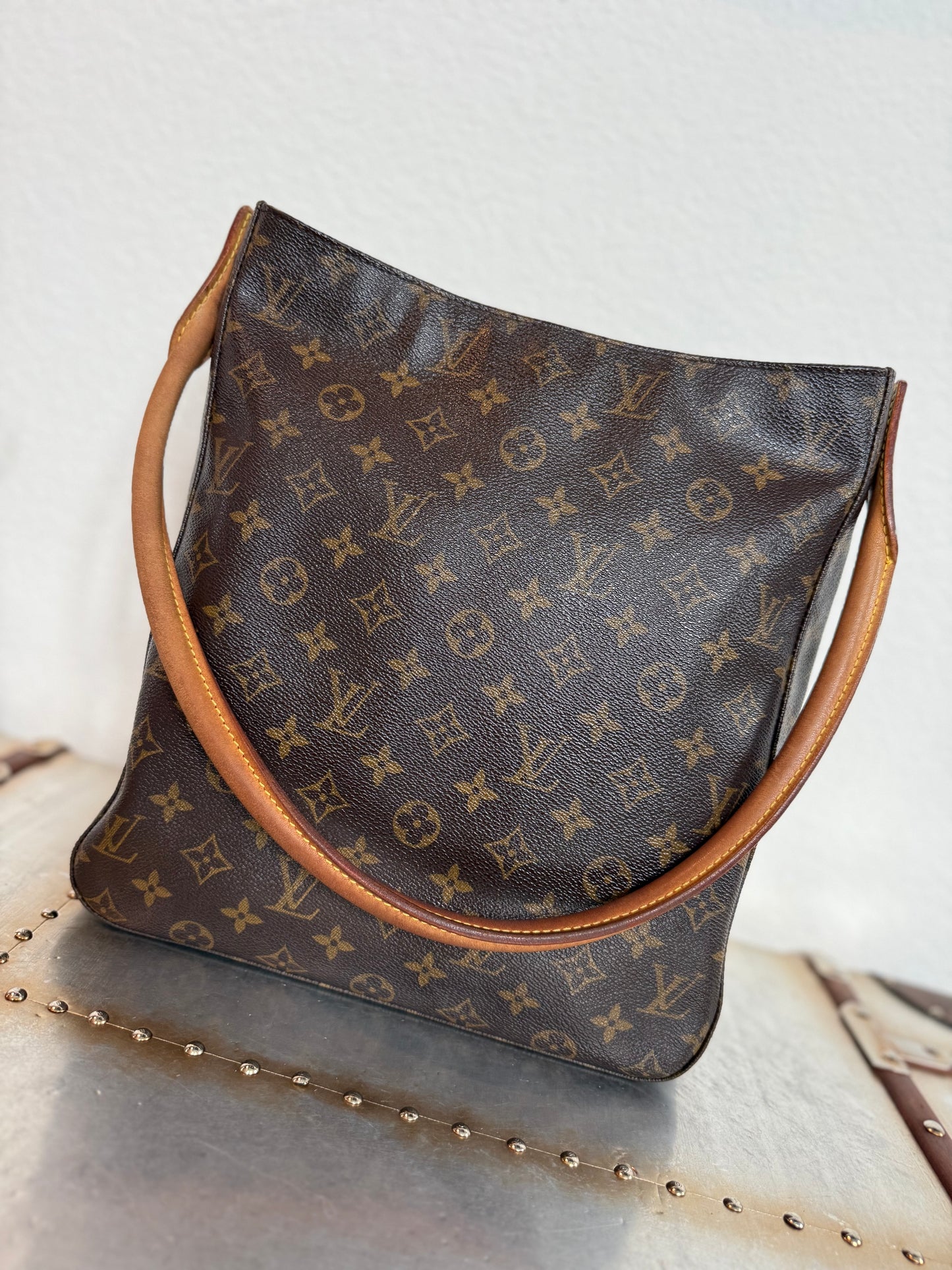 Pre-owned Authentic Louis Vuitton Looping GM Monogram Shoulder Bag