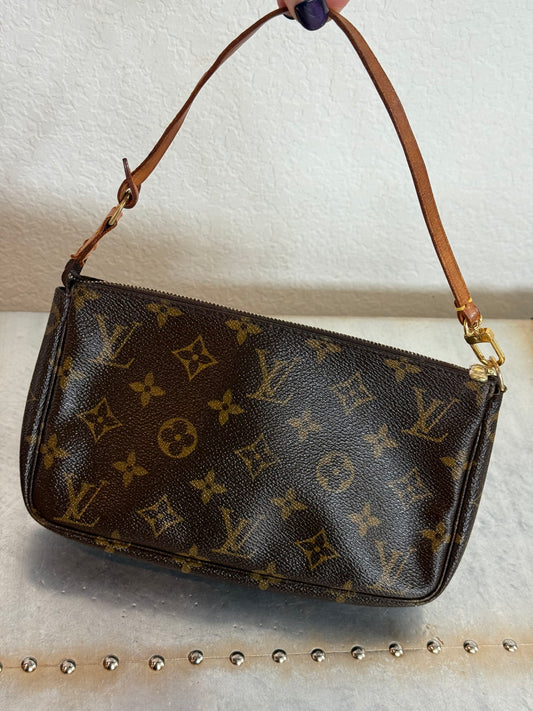 Pre-owned Authentic Louis Vuitton Pochette Accessoires Monogram Shoulder / Handbag