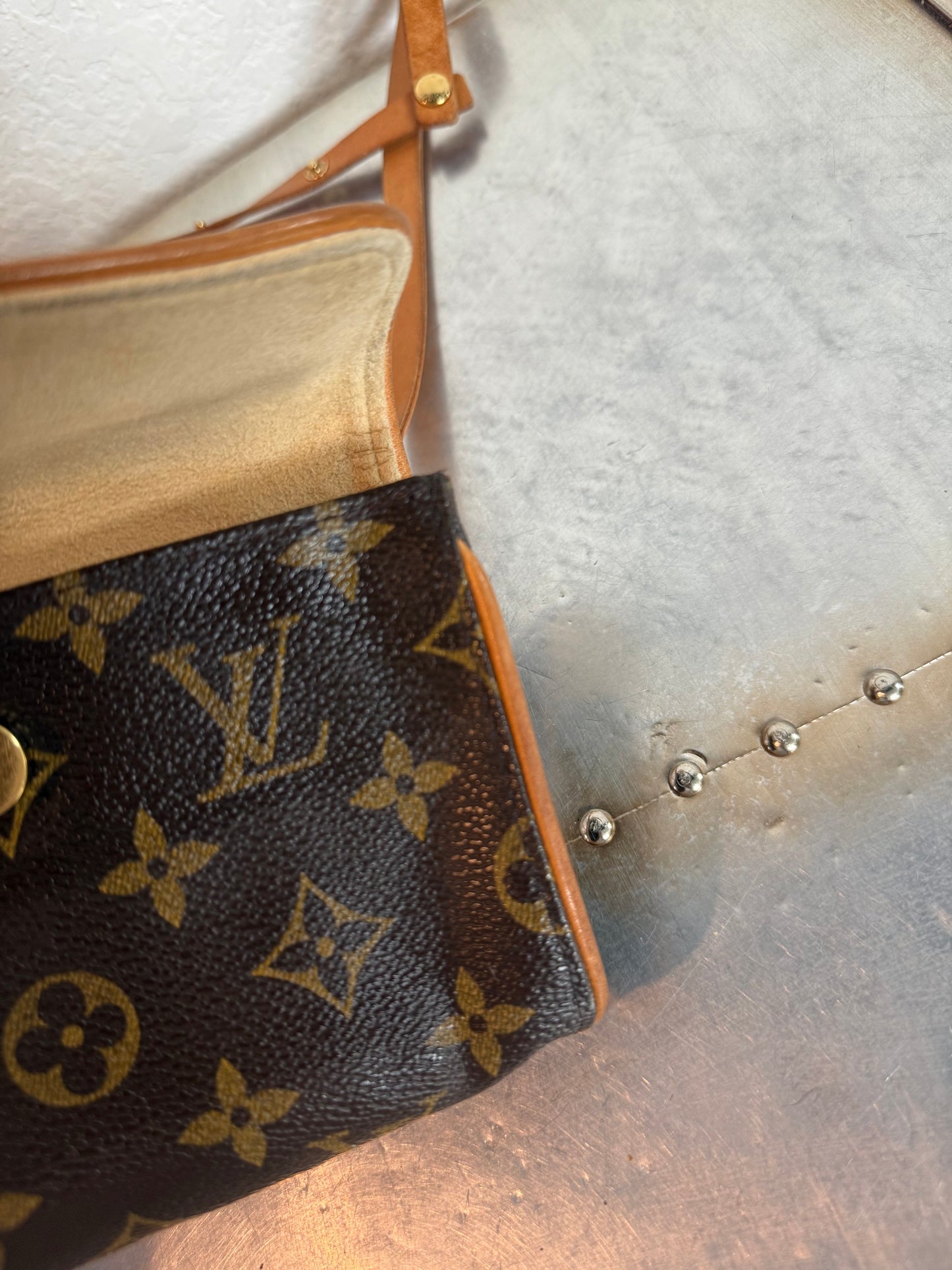 Pre-owned Authentic Louis Vuitton Monogram Florentine Waist Bag