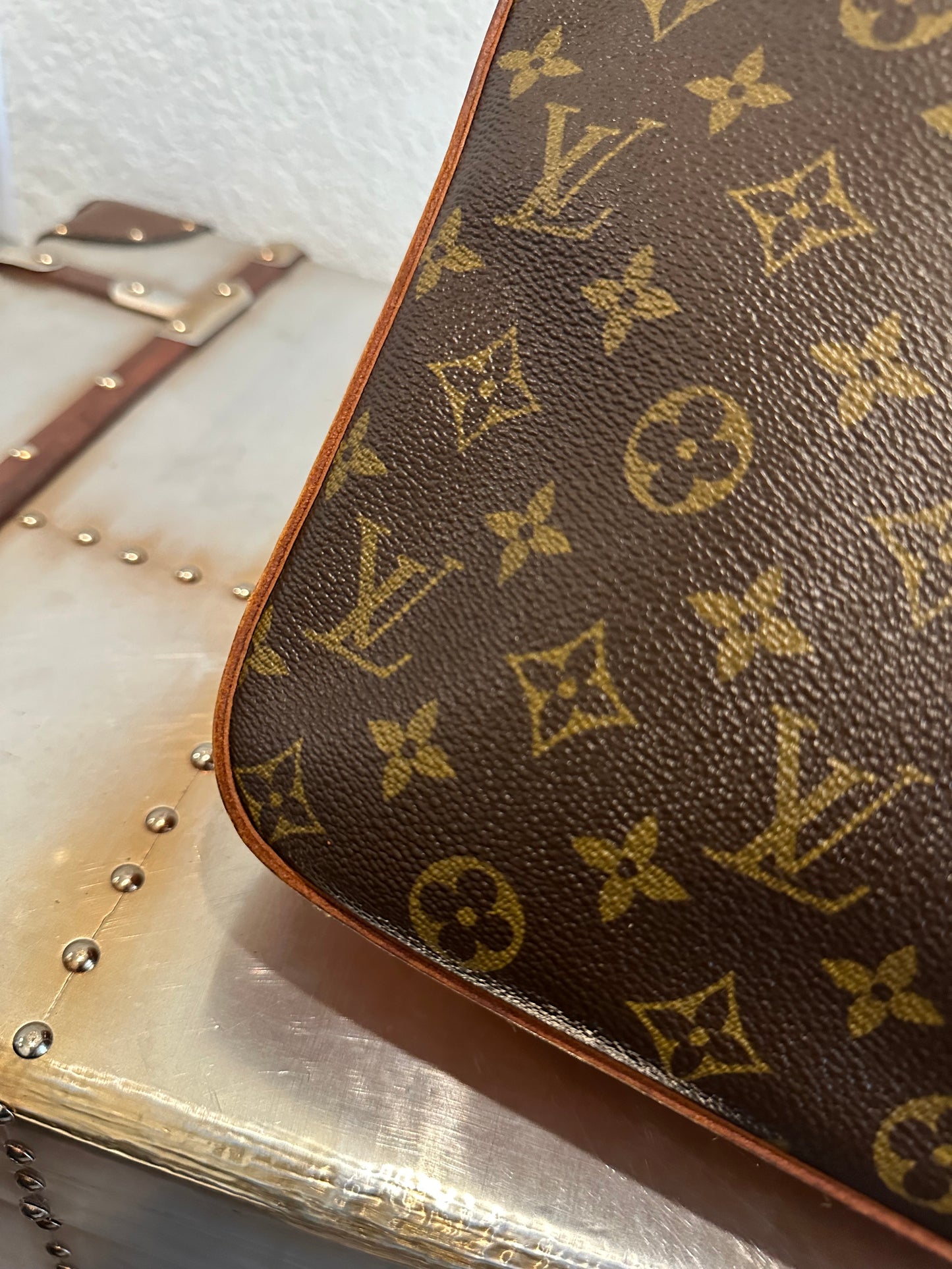 Pre-owned Authentic Louis Vuitton Boulogne 35 Monogram Shoulder Bag