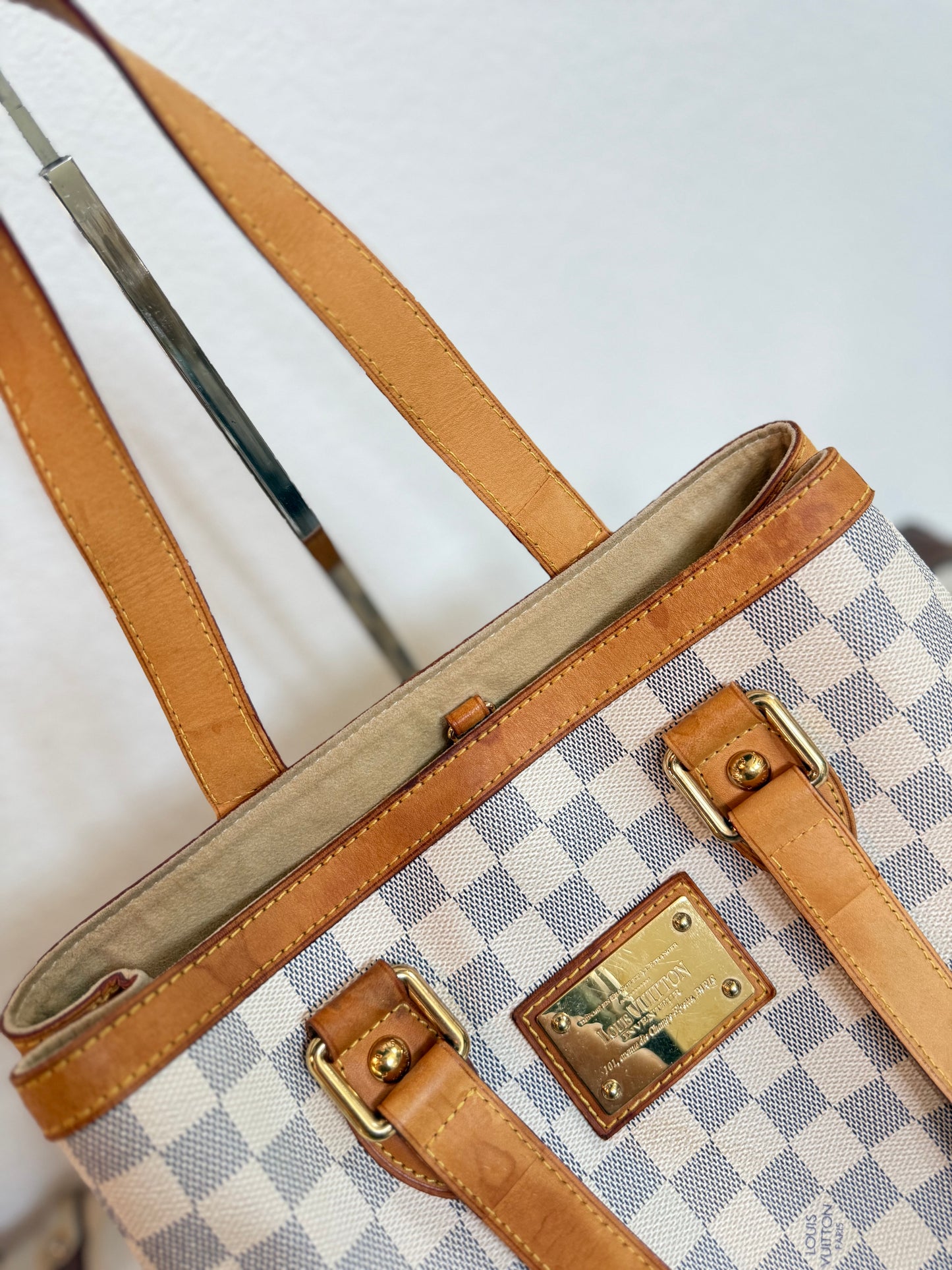 Pre-owned Louis Vuitton Hampstead PM Damier Azur Tote / Shoulder Bag