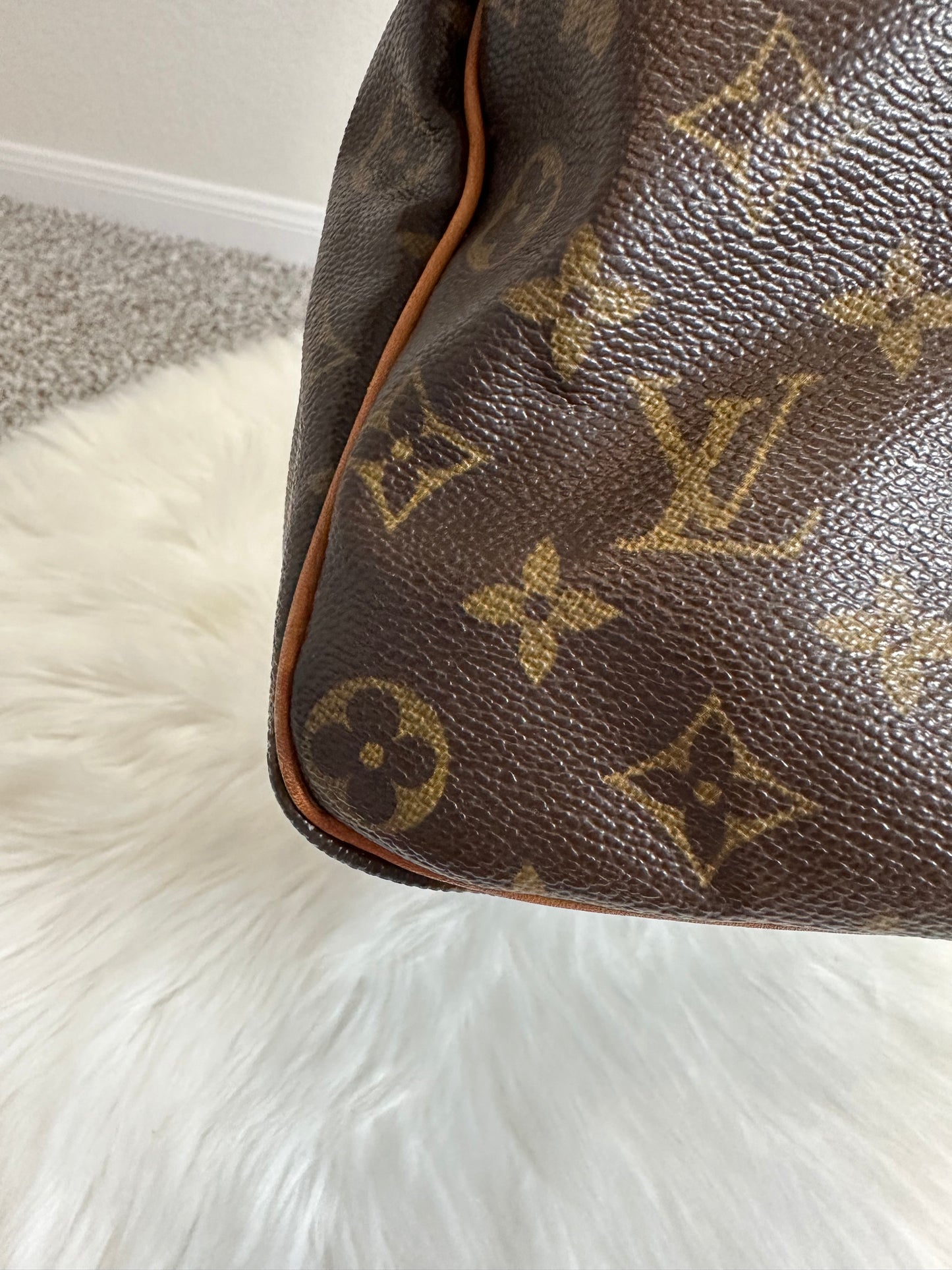 Pre-owned Authentic Louis Vuitton Speedy 30 Monogram Handbag