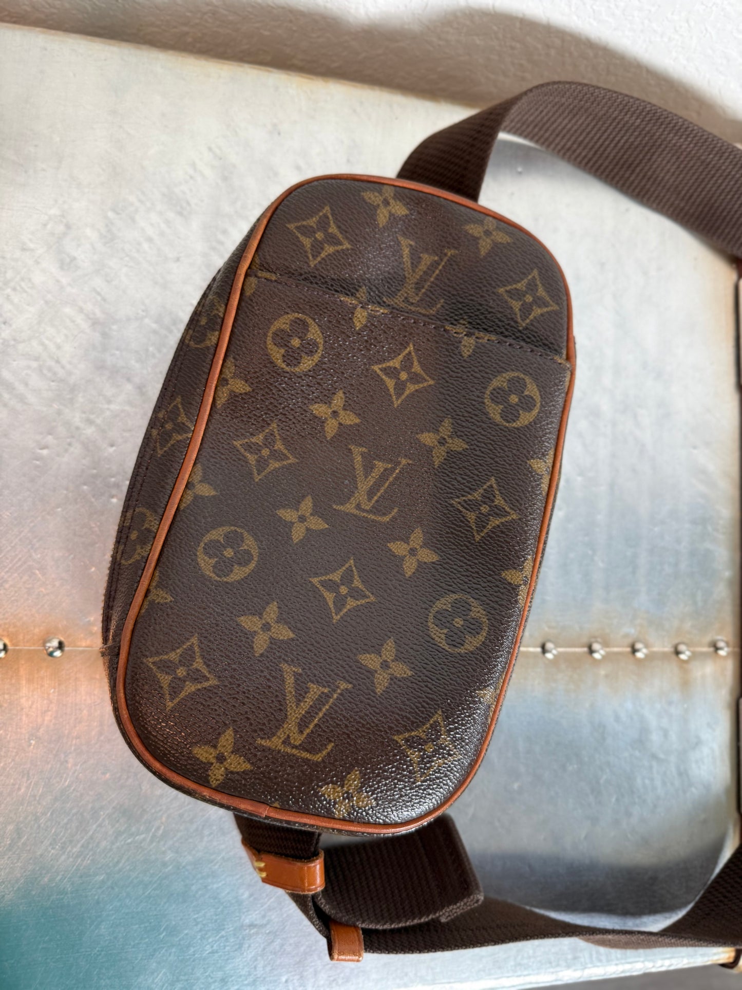 Pre-owned Authentic Louis Vuitton Pochette Gange Monogram Bum Bag