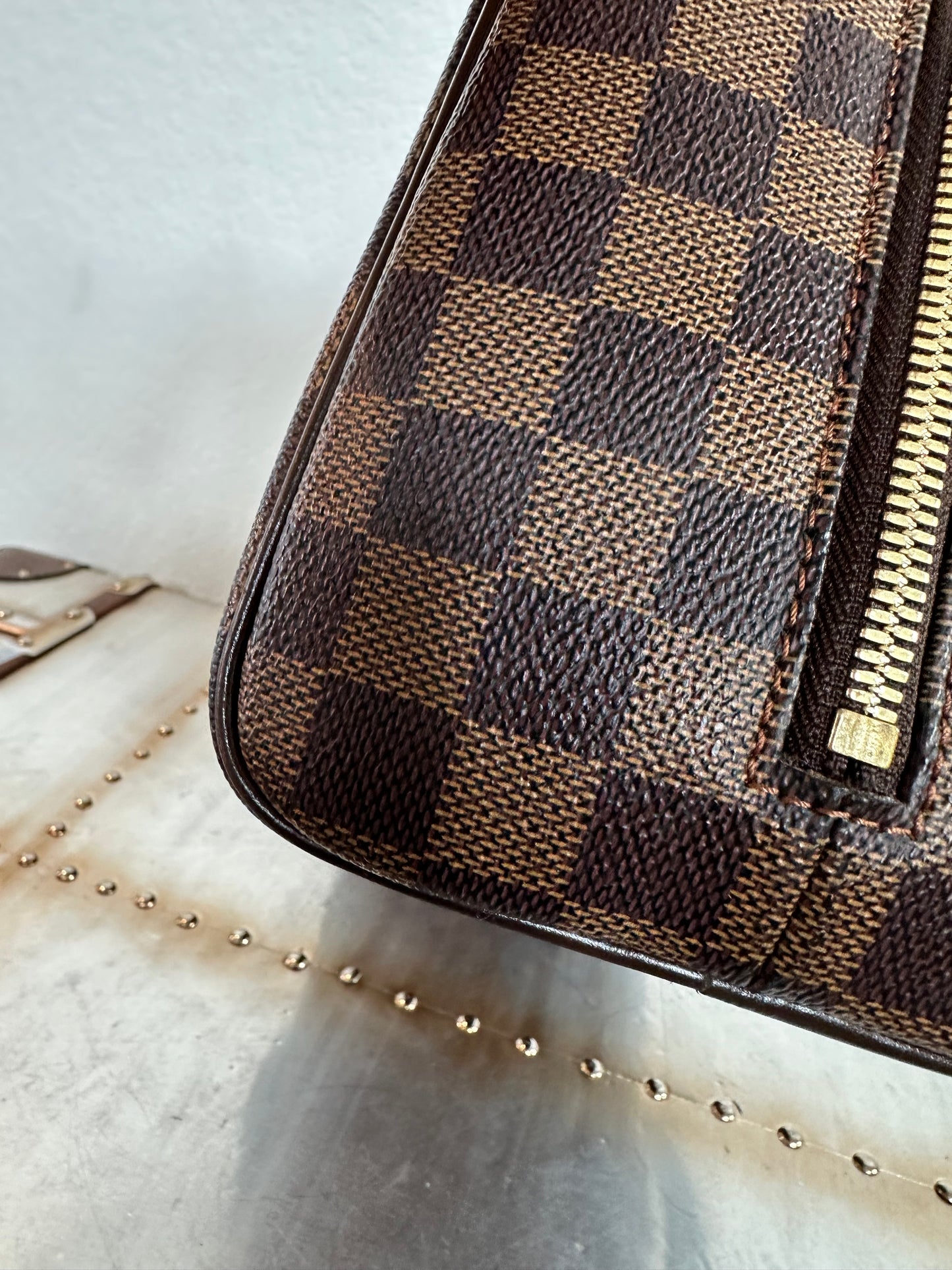 Pre-owned Authentic Louis Vuitton Nolita Damier Ebene Handbag