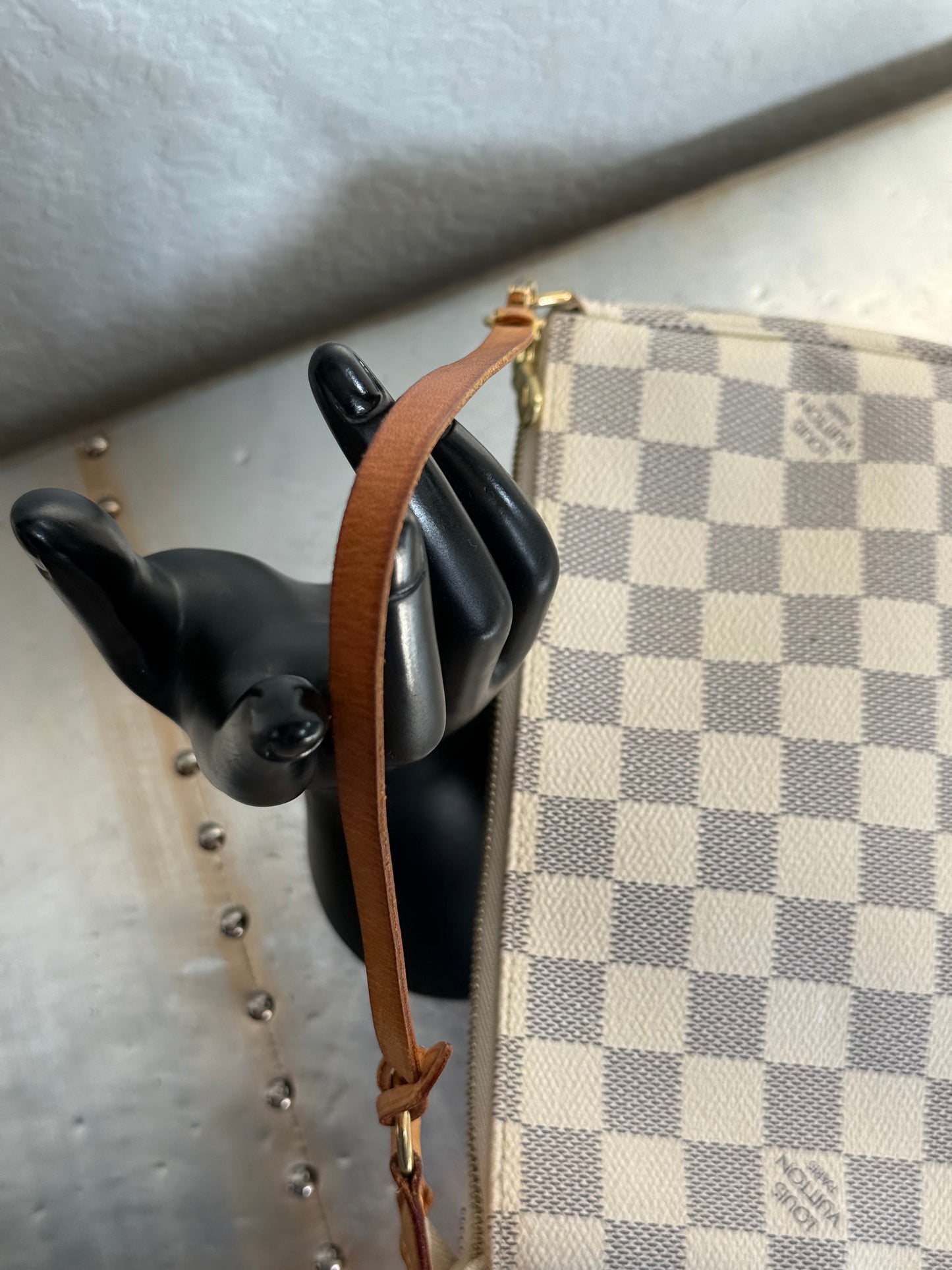 Pre-owned Louis Vuitton Pochette Accessoires Damier Azur Shoulder / Handbag