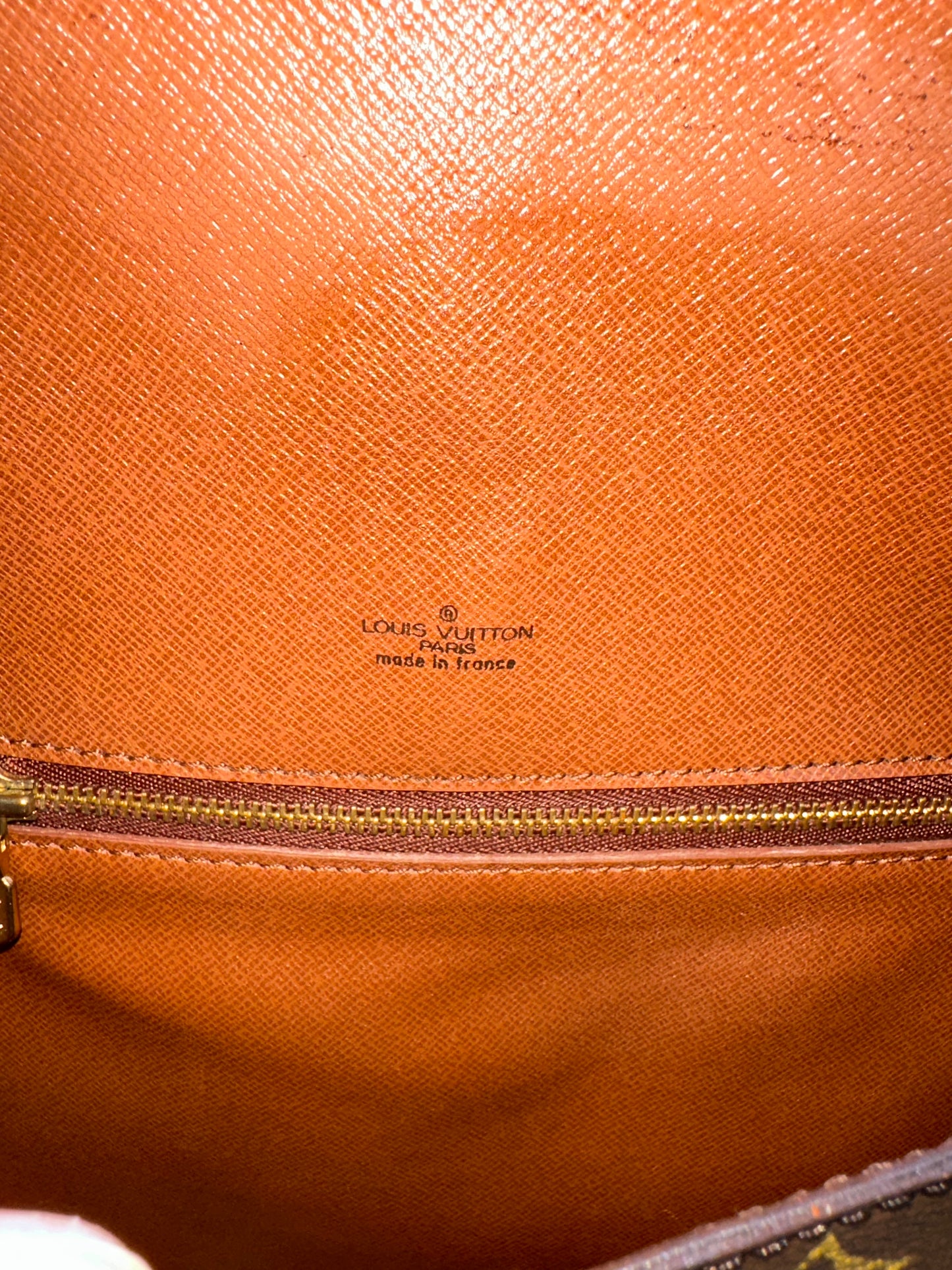 Pre-owned Authentic Louis Vuitton Saint Cloud GM Monogram Crossbody Bag