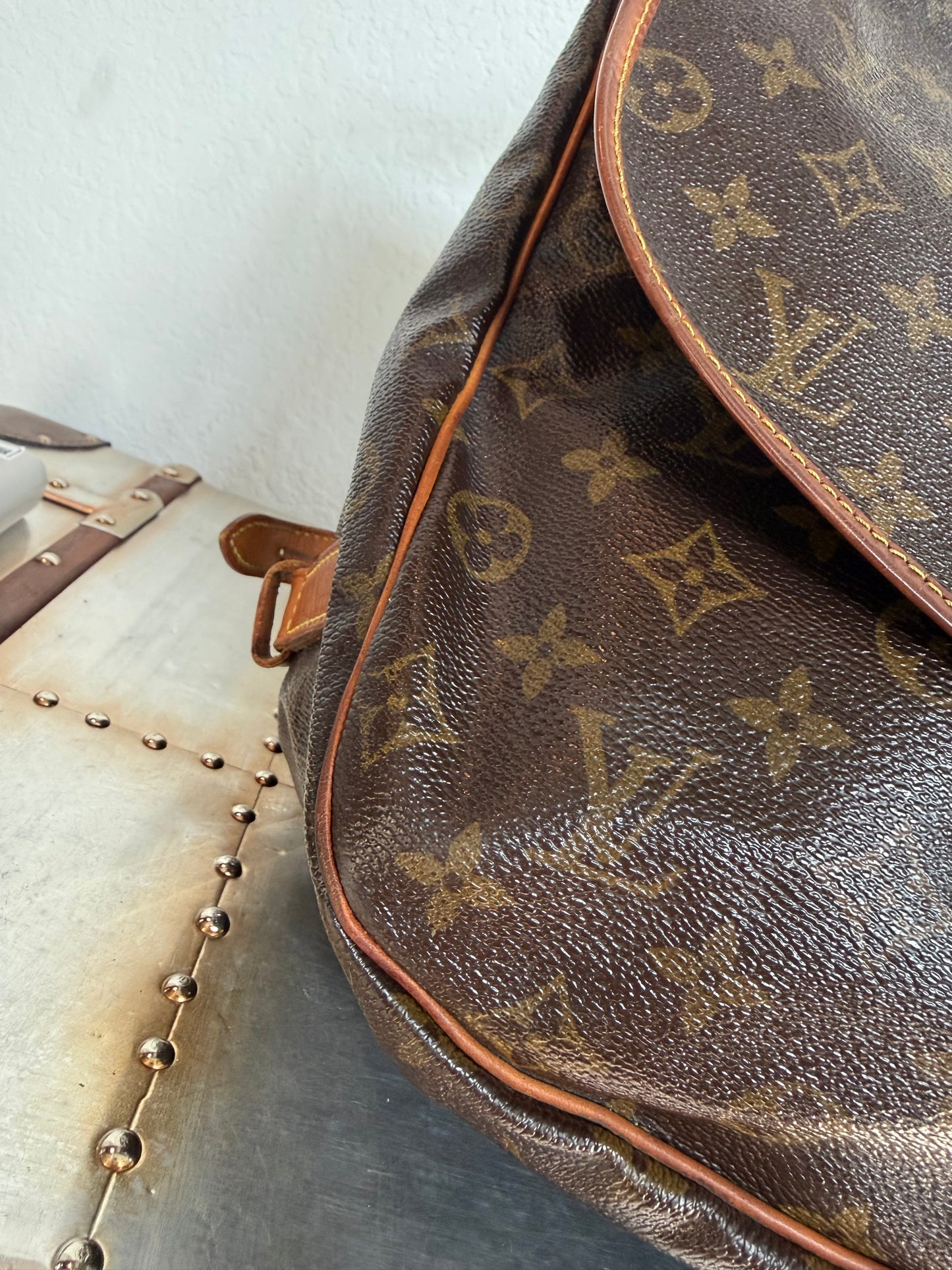 Pre-owned Authentic Louis Vuitton Monogram Saumur 35 Crossbody Bag