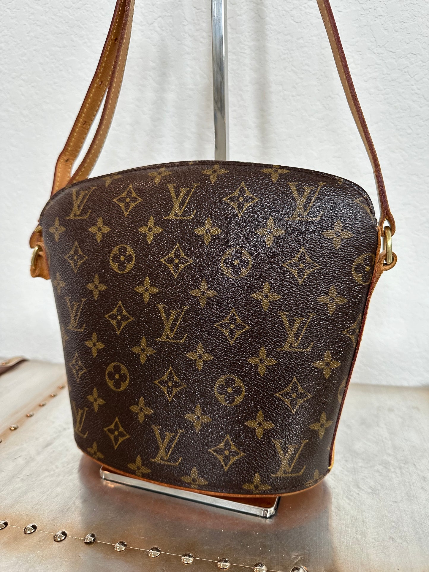 Pre-owned Authentic Louis Vuitton Drouot Monogram Crossbody Bag