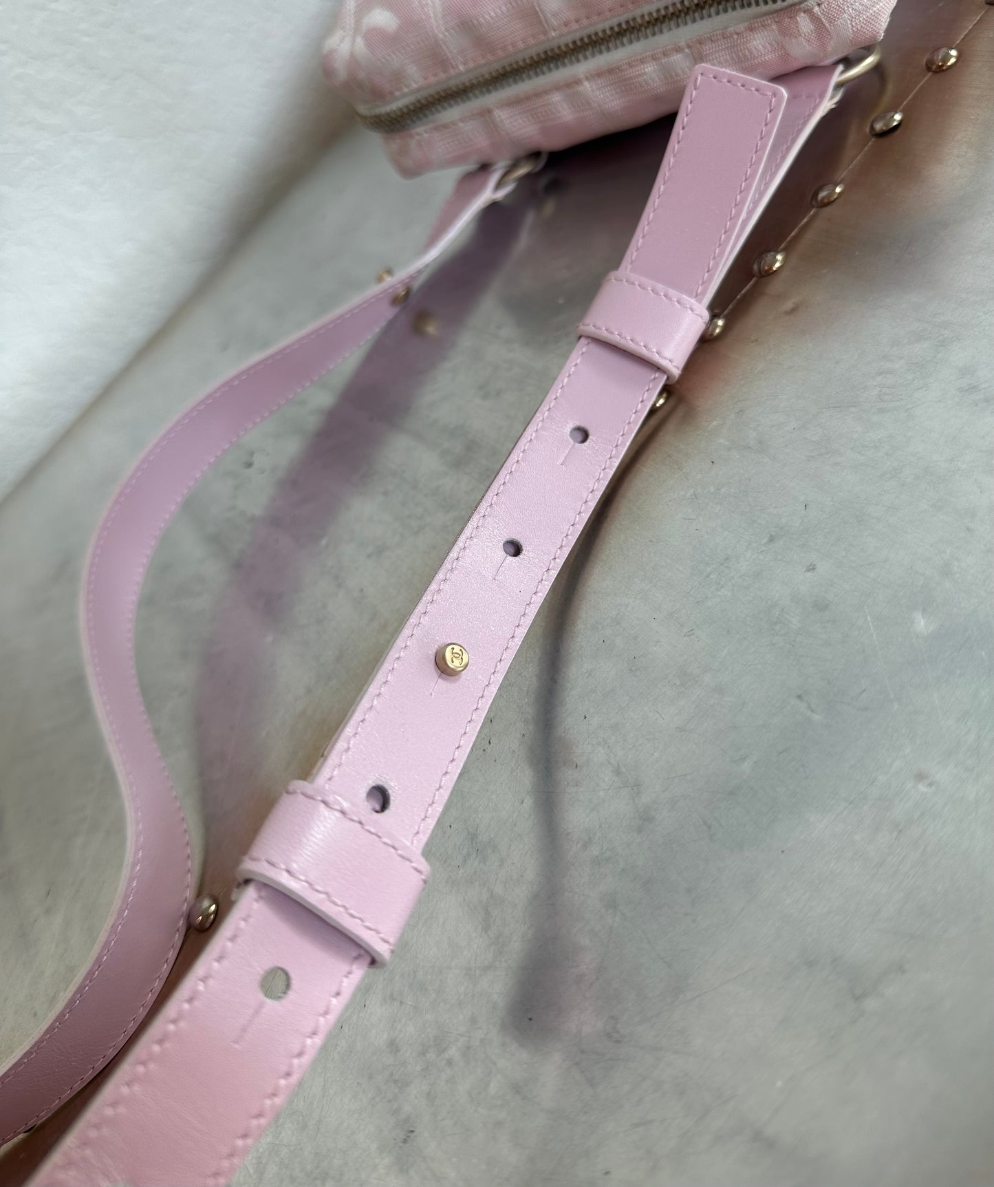 Pre-owned Authentic Chanel Travel Line Pink Crossbody Bag