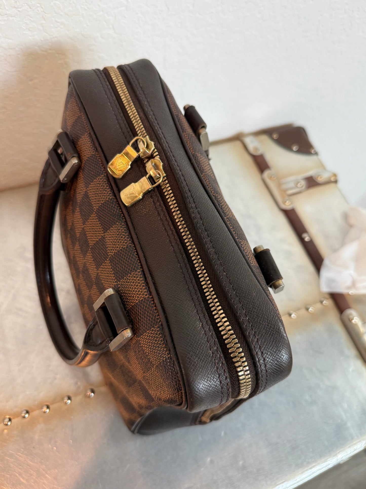 Pre-owned Authentic Louis Vuitton Brera Damier Ebene Handbag