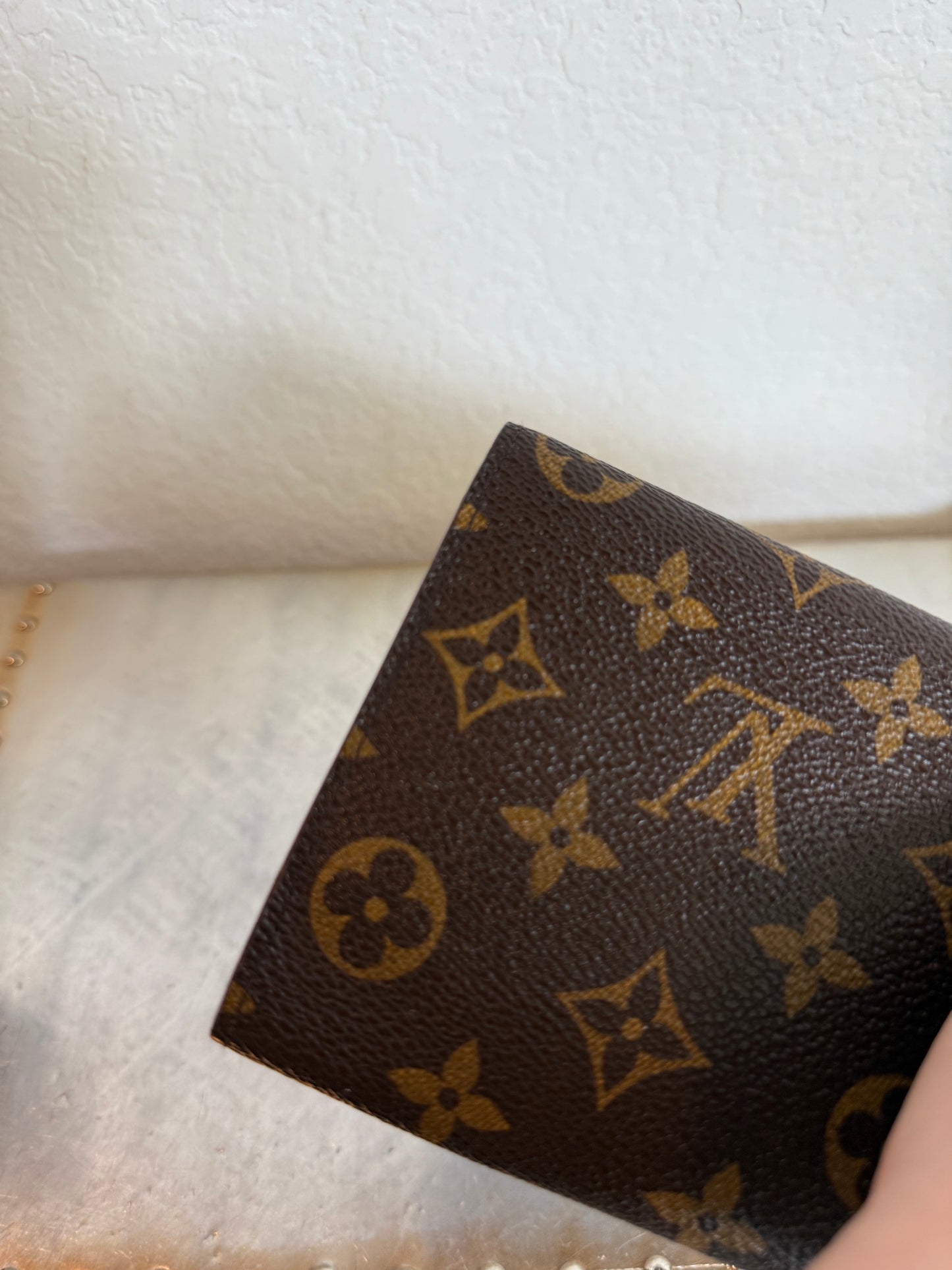 Pre-owned Authentic Louis Vuitton Portefeuille International Monogram Wallet