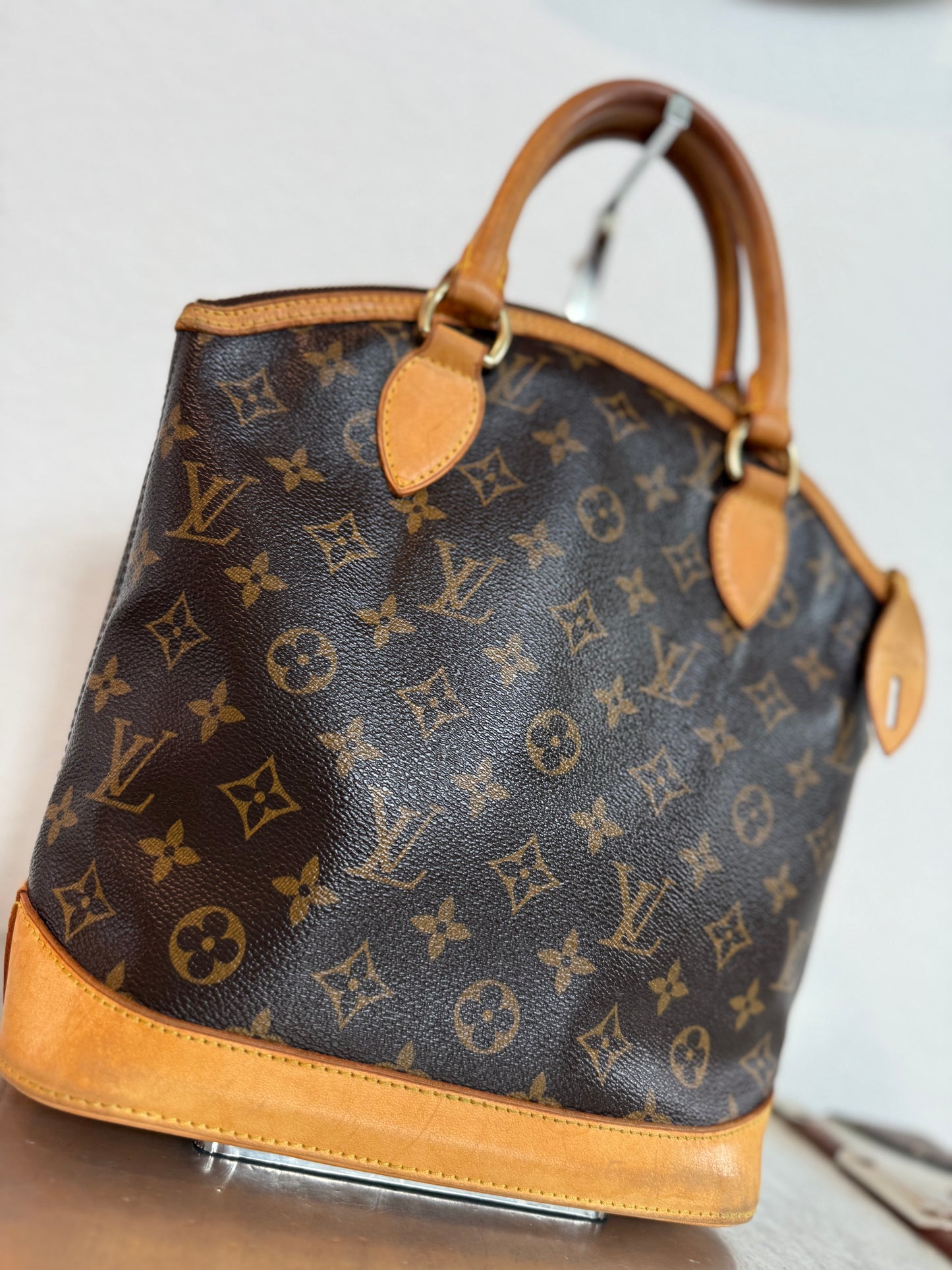 Pre-owned Authentic Louis Vuitton Lockit PM Monogram Handbag